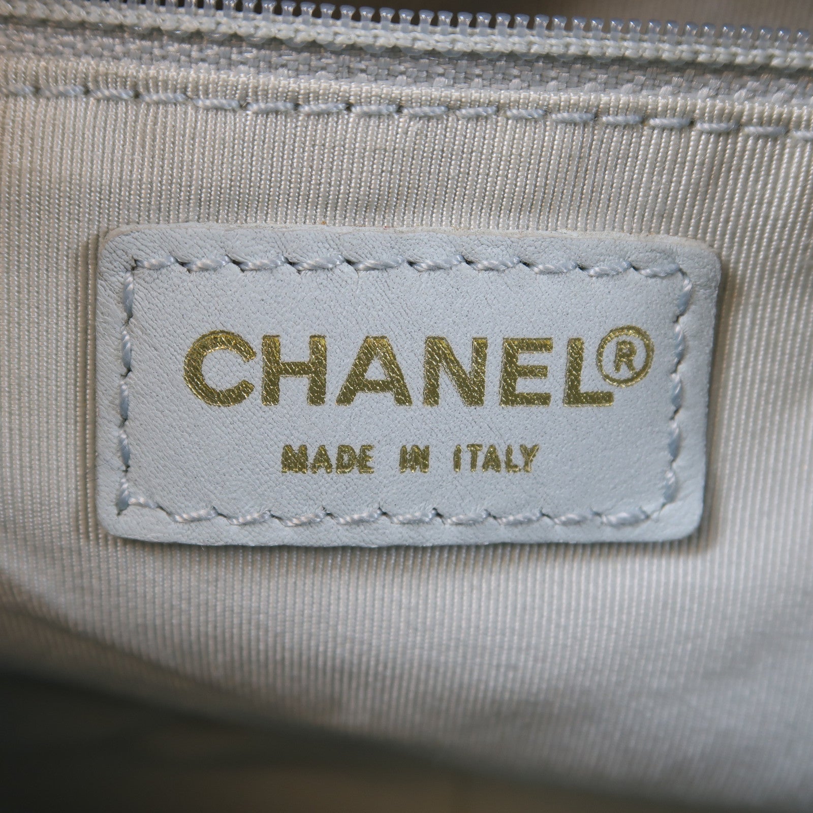 CHANEL 菱格Caviar皮革Vintage Shoulder Bag金扣鏈帶肩背袋淺藍色