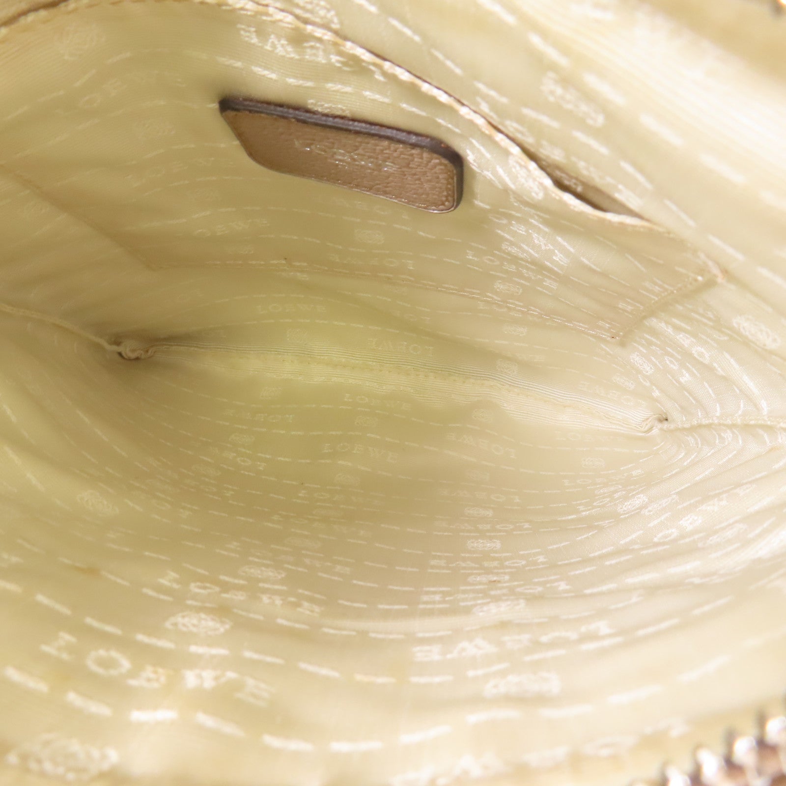 LOEWE 【激減優惠】牛皮皮革Shoulder Bag銀扣肩背袋