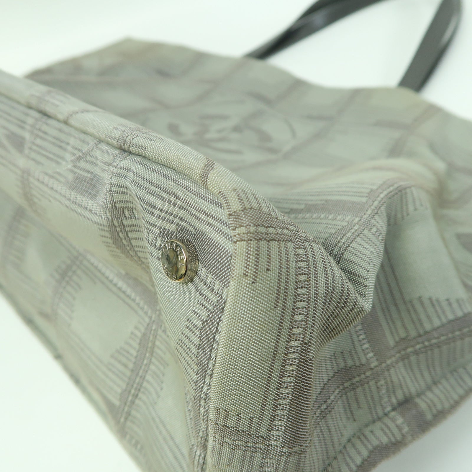 CHANEL 尼龍Tote Bag銀扣手挽袋灰色