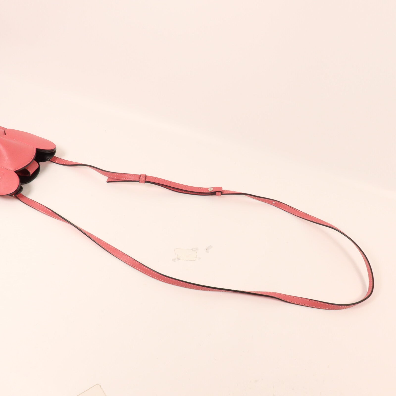 LOEWE 牛皮皮革Pocket肩背袋