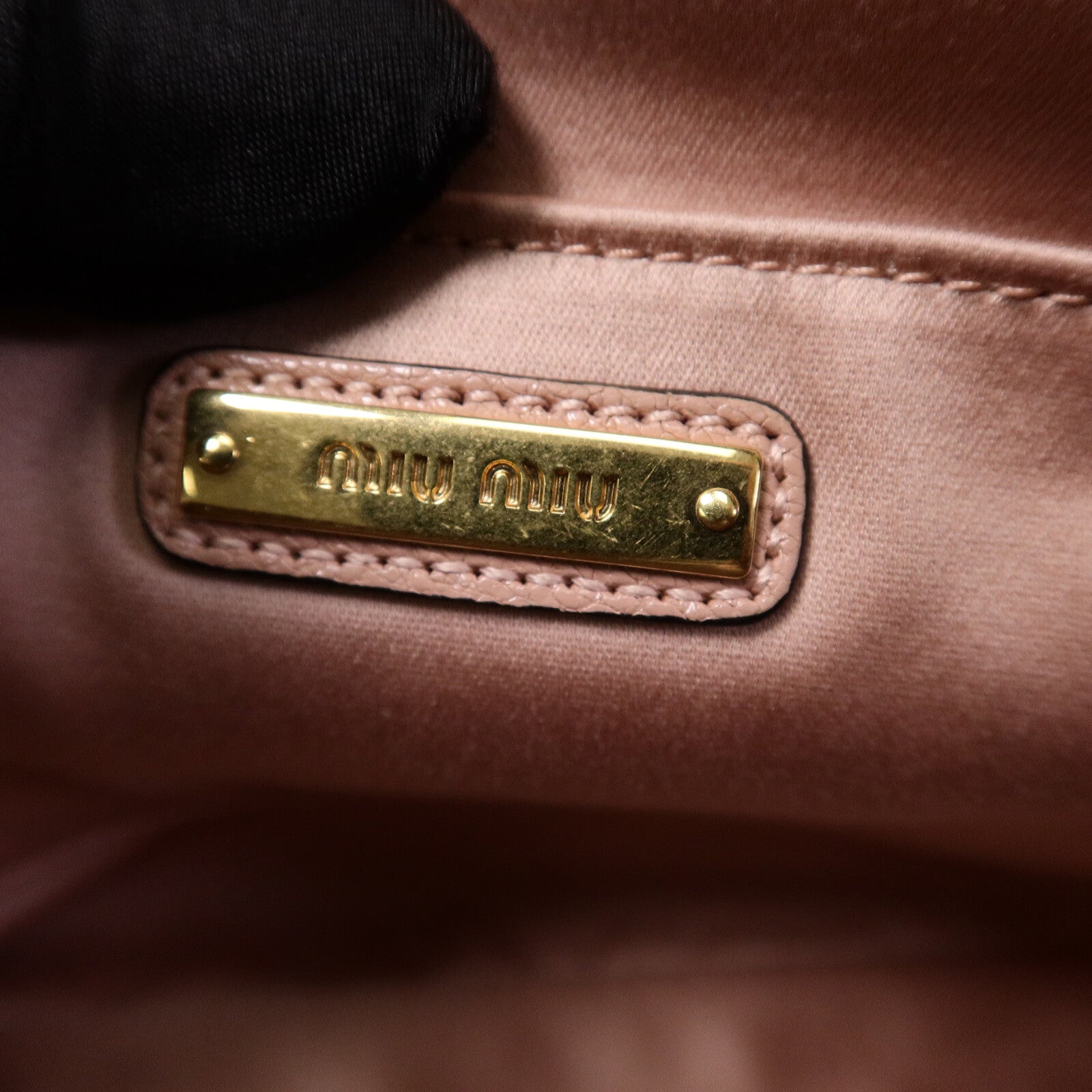 Miu Miu 牛皮皮革Shoulder Bag肩背袋