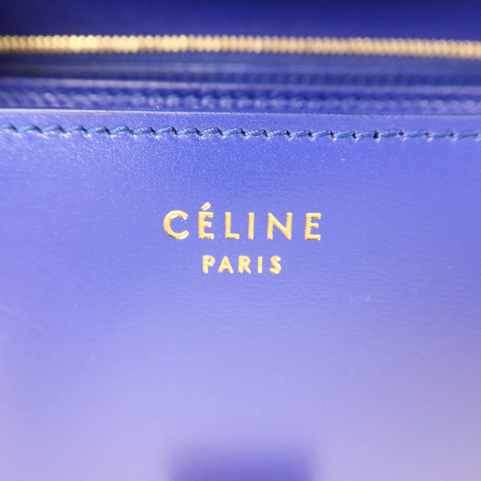 CELINE 牛皮皮革Classic Box M金扣肩背袋