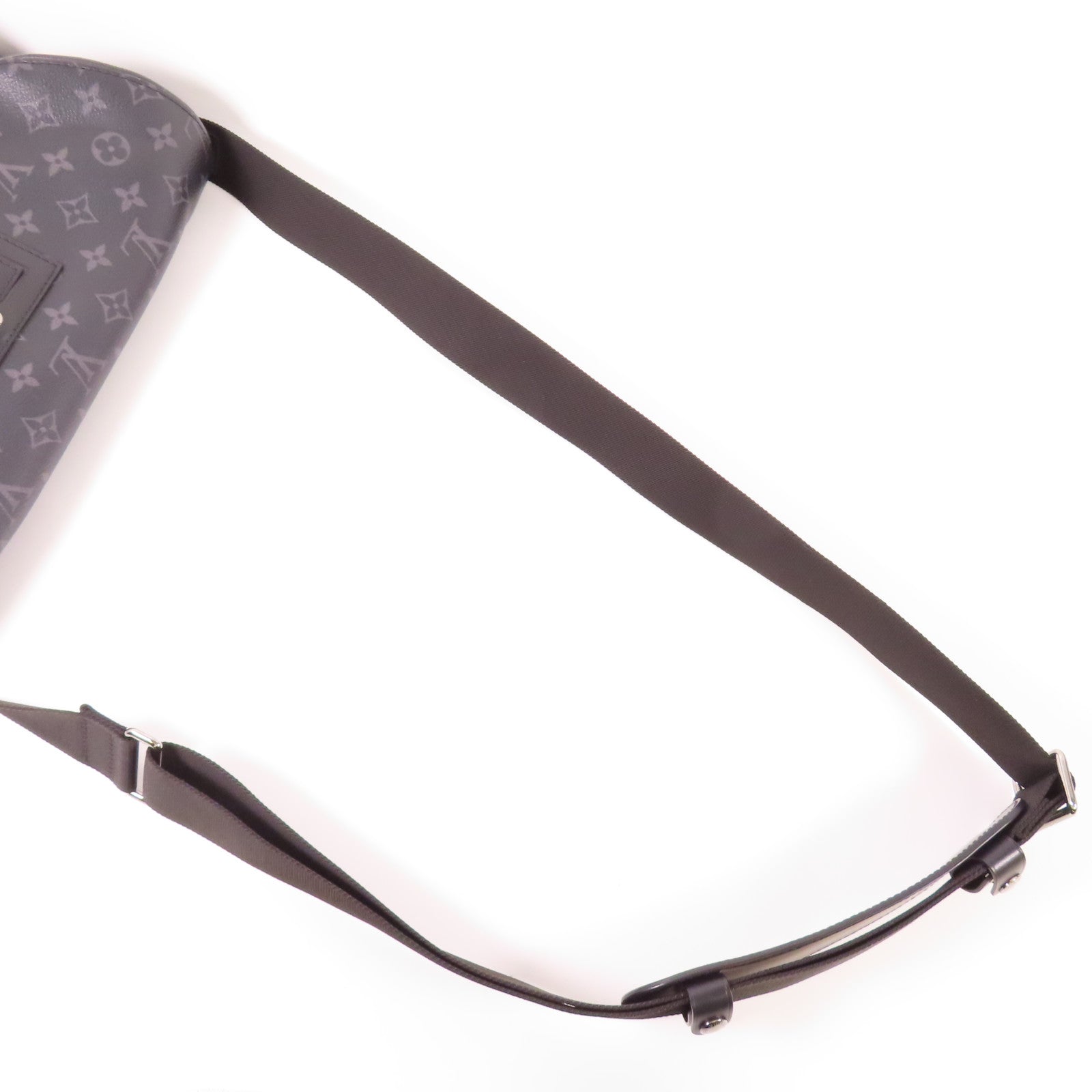 LOUIS VUITTON 【激減優惠】Monogram Eclipse Messenger PM Voyager銀扣肩背袋