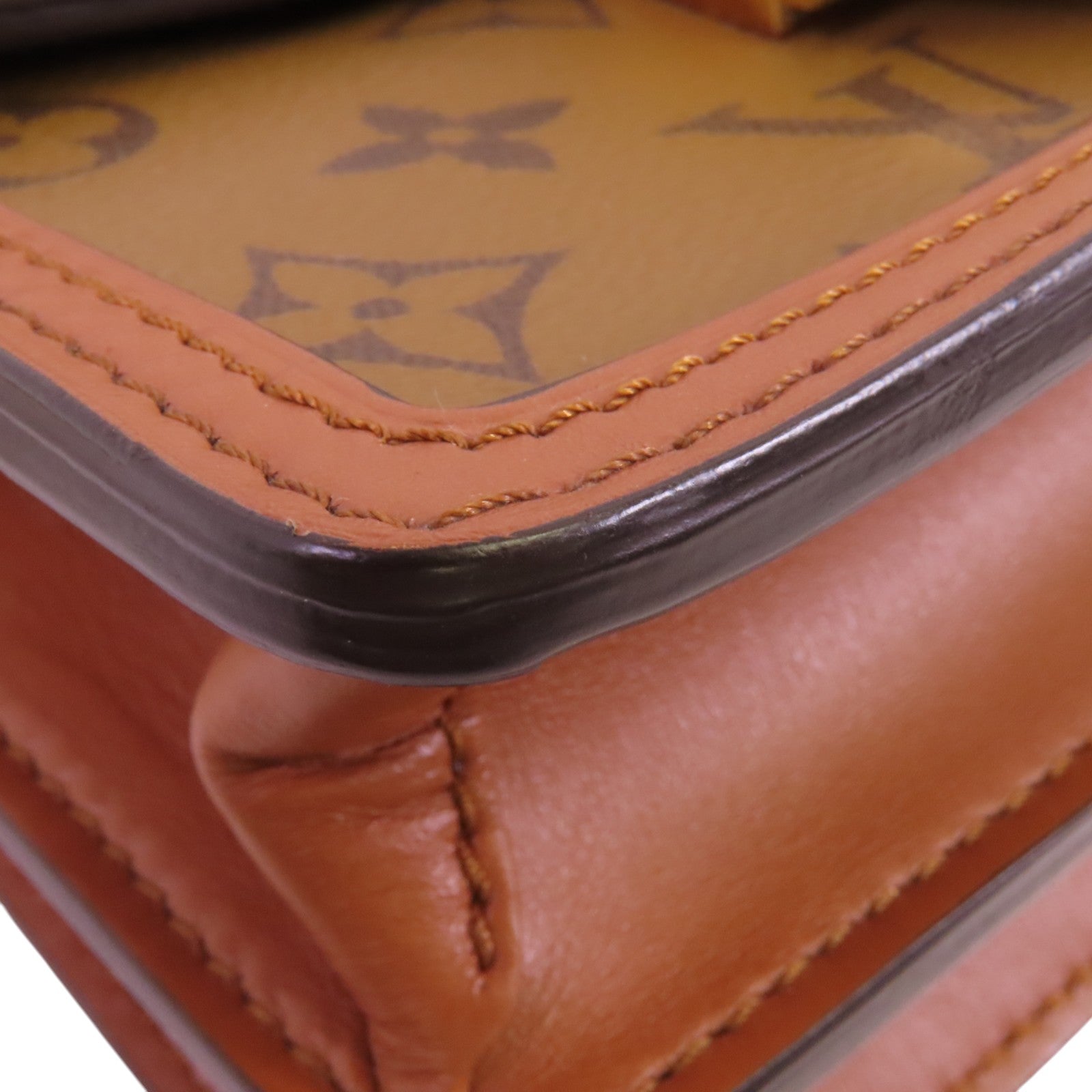 LOUIS VUITTON Monogram Reverse Mini Dauphine金扣肩背袋