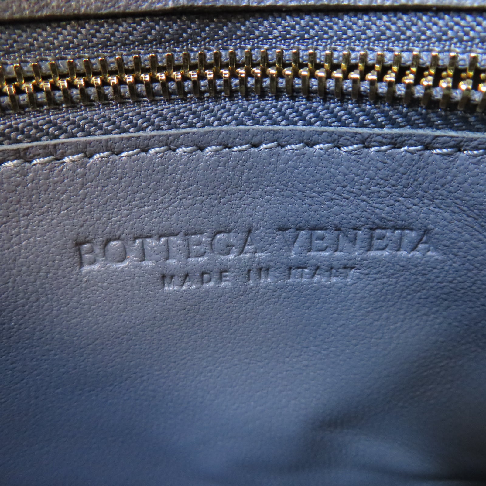 BOTTEGA VENETA 牛皮皮革Shoulder Bag金扣肩背袋灰色