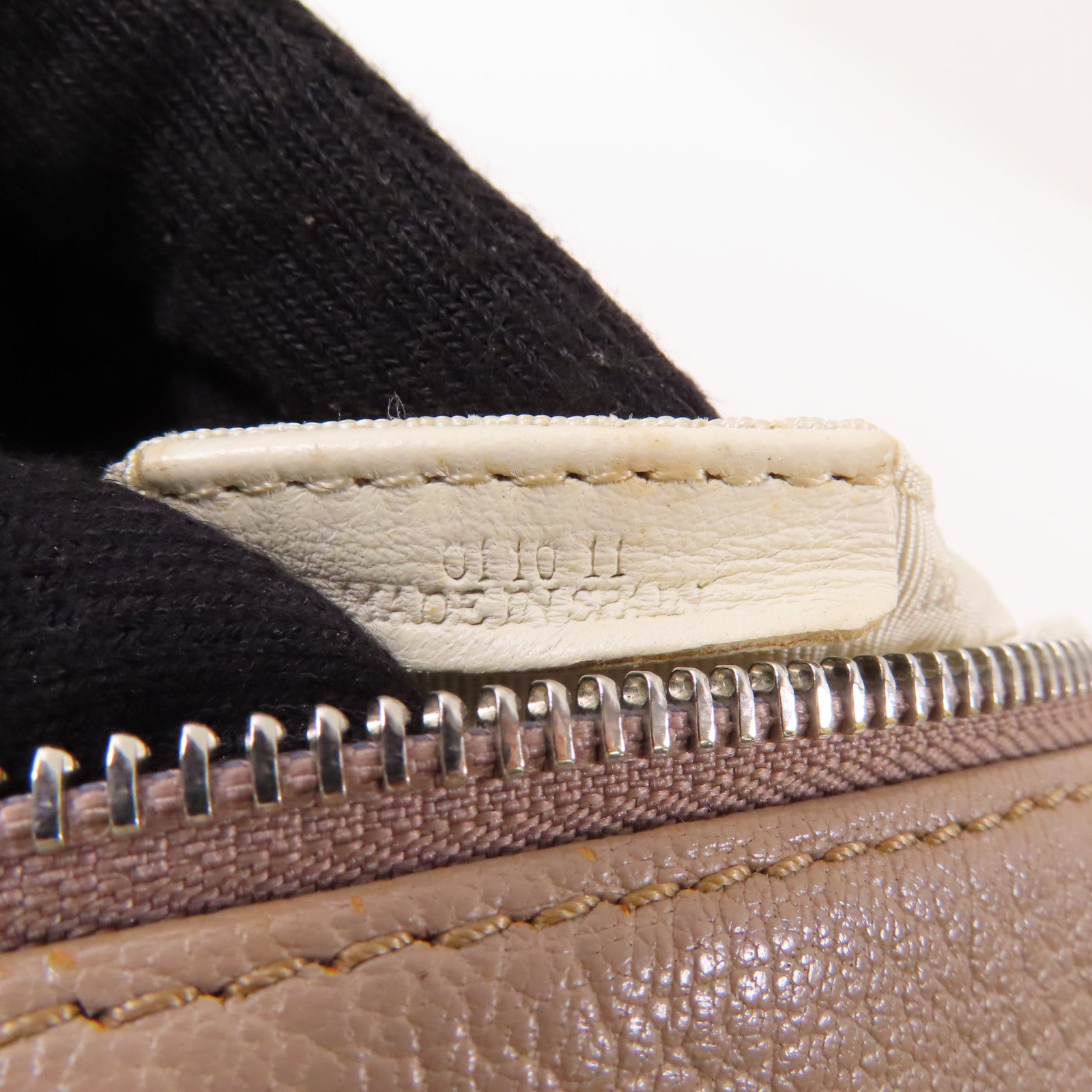 LOEWE 【激減優惠】牛皮皮革Shoulder Bag銀扣肩背袋