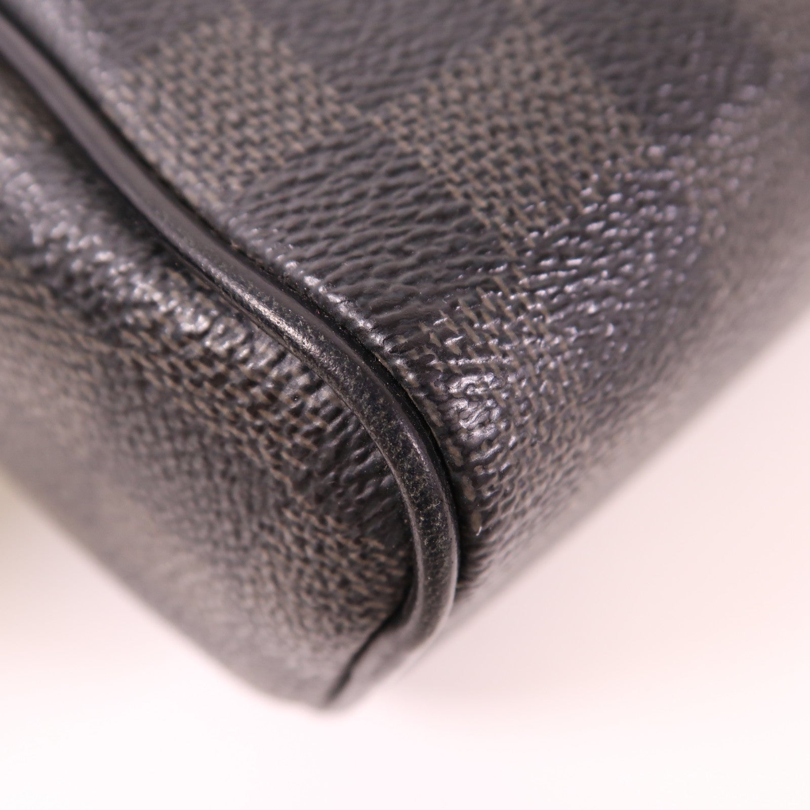 LOUIS VUITTON Damier Graphite Dayton MM銀扣肩背袋