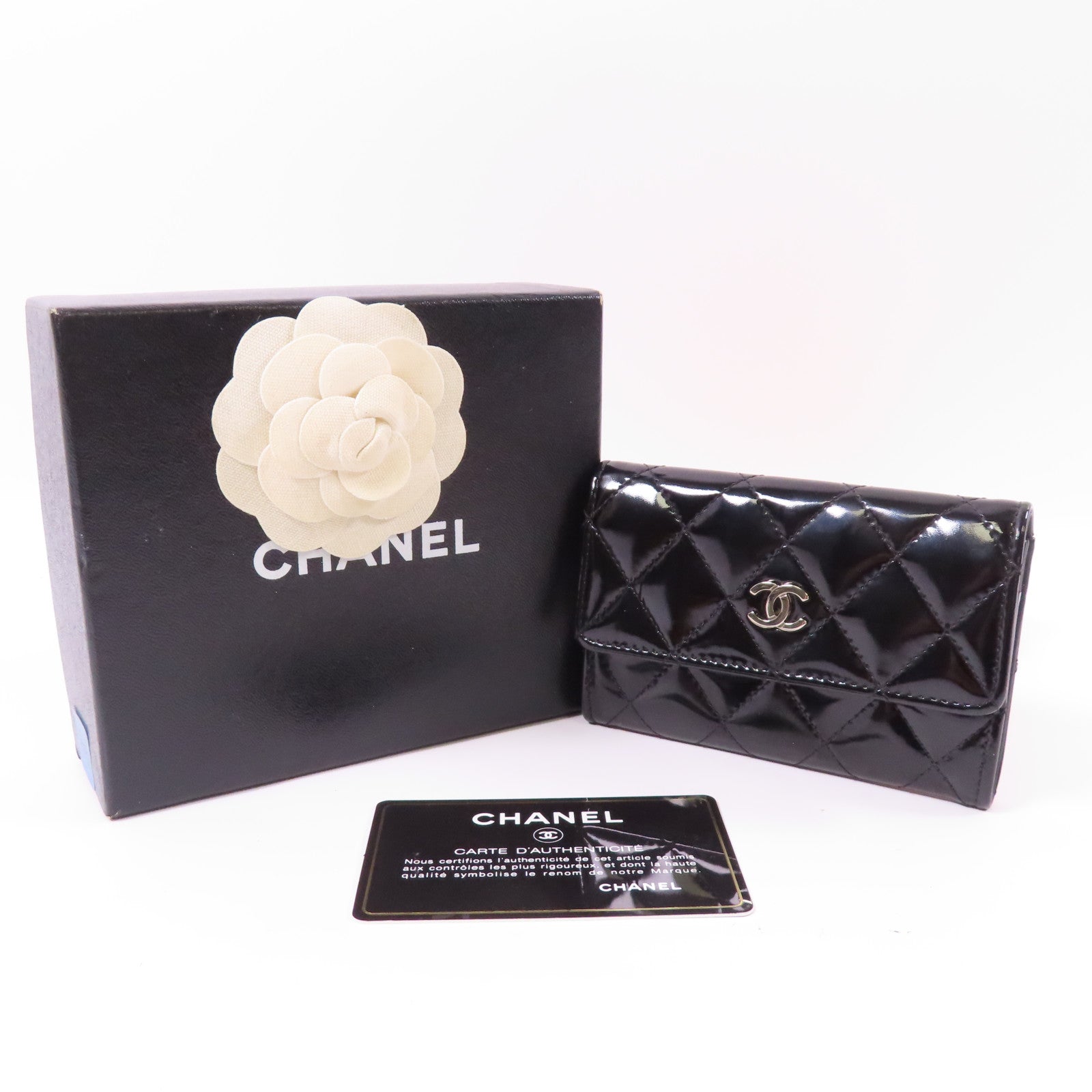 CHANEL 漆皮皮革Card Case銀扣卡片套