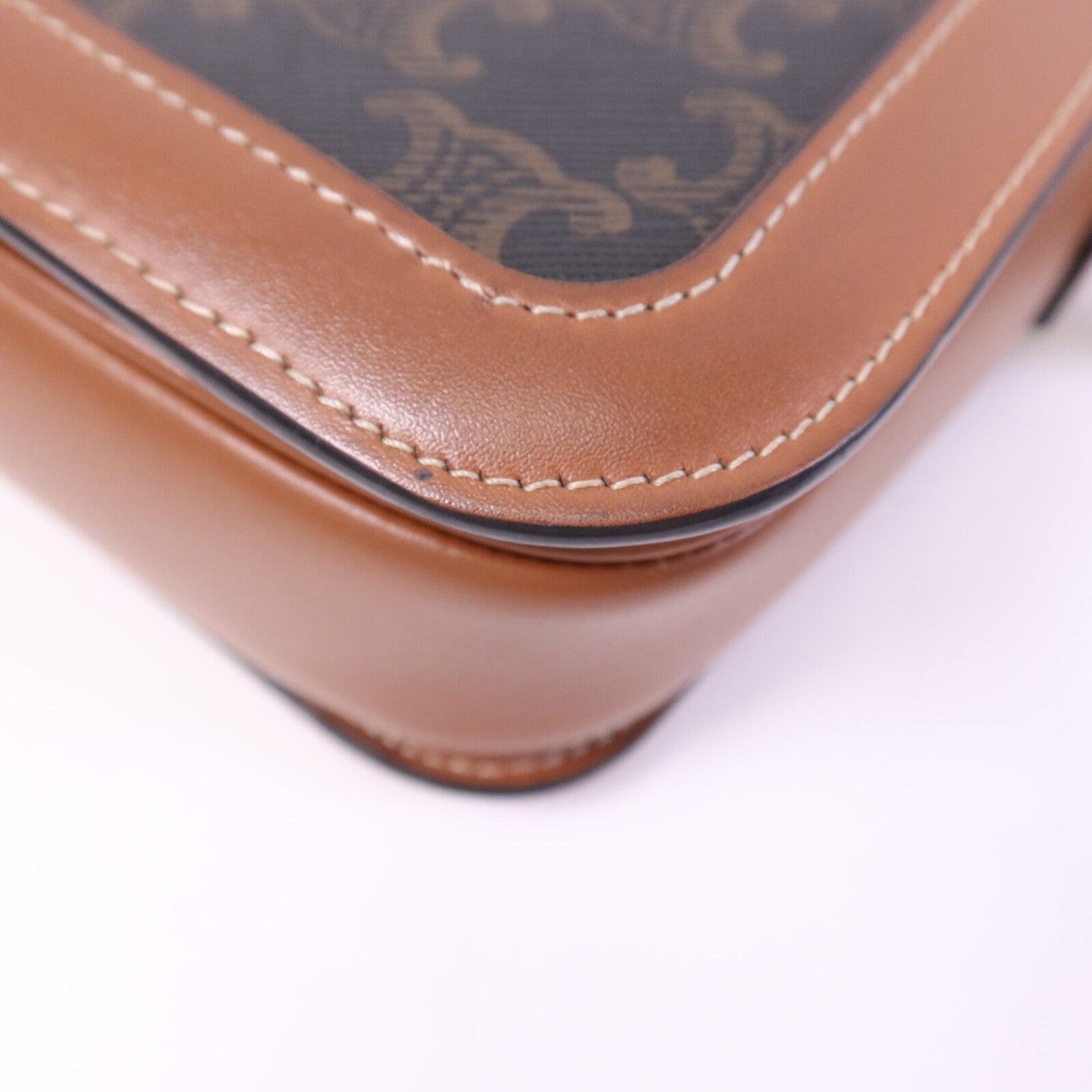 CELINE 塗層帆布Teen Triomphe Bag金扣肩背袋