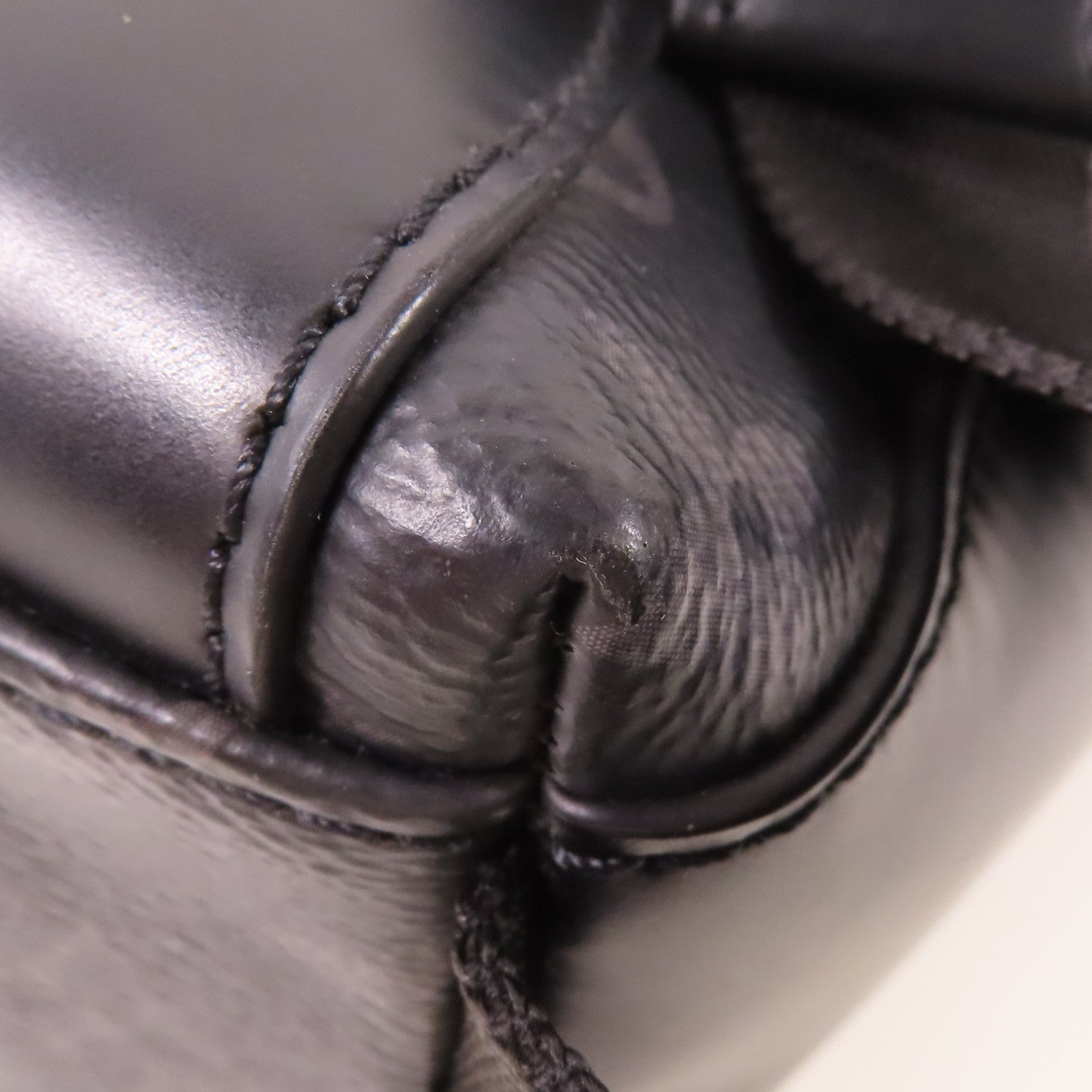 LOUIS VUITTON 【激減優惠】Monogram Eclipse Messenger PM Voyager銀扣肩背袋