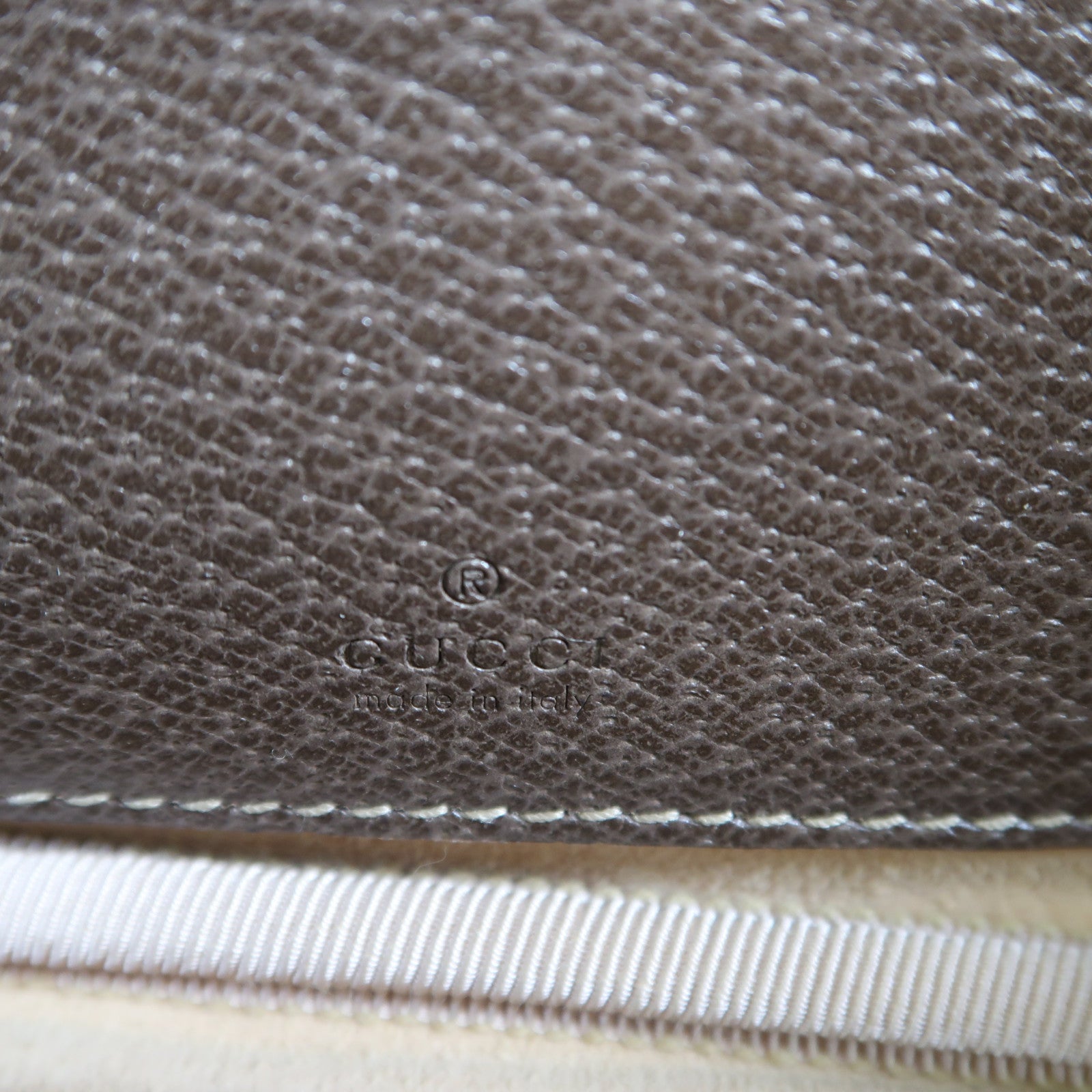 GUCCI 塗層帆布Ophdia GG Supreme金扣肩背袋