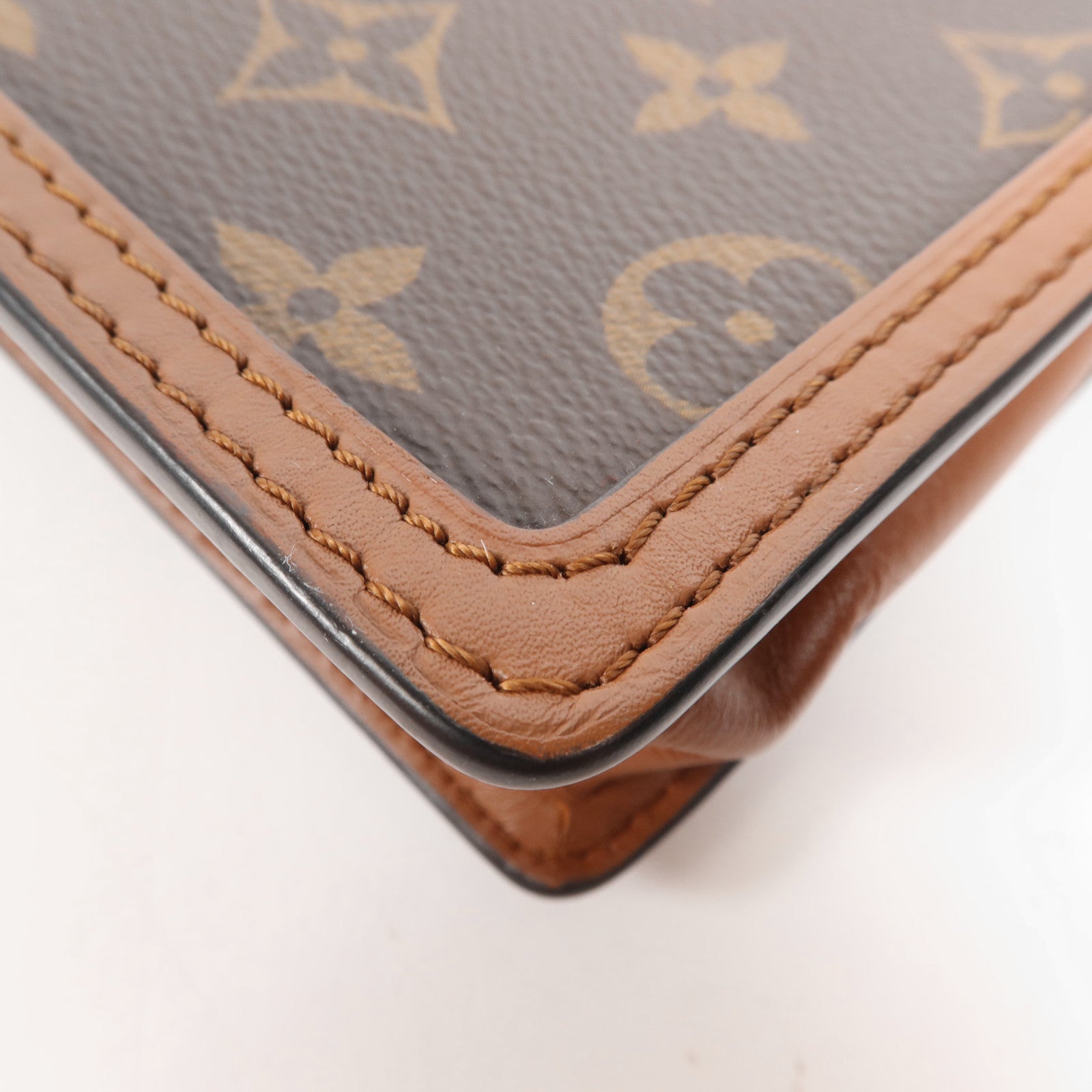 LOUIS VUITTON 【激減優惠】Monogram Reverse Dauphine肩背袋