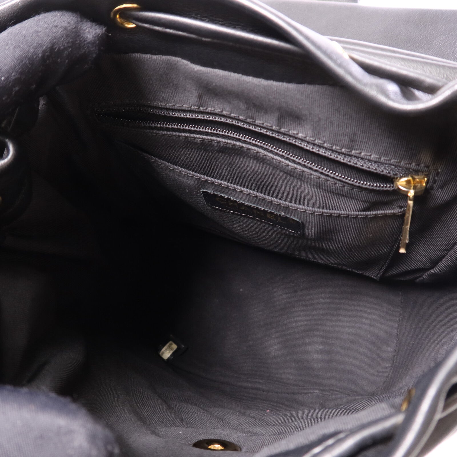 CHANEL 羊皮皮革Backpack金扣鏈帶背包