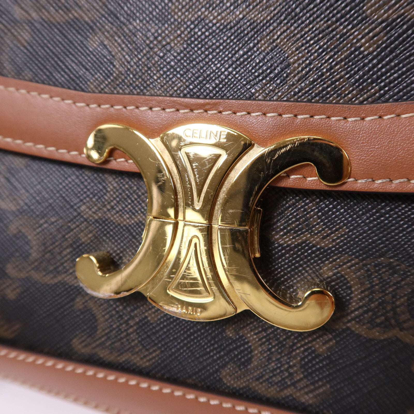 CELINE 塗層帆布Teen Triomphe Bag金扣肩背袋
