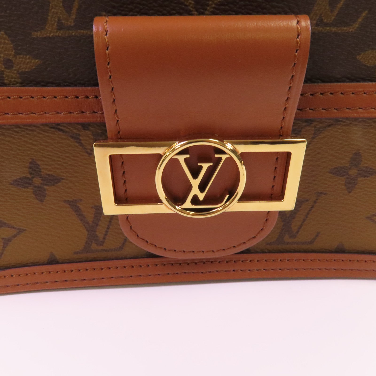 LOUIS VUITTON Monogram Reverse Mini Dauphine金扣肩背袋