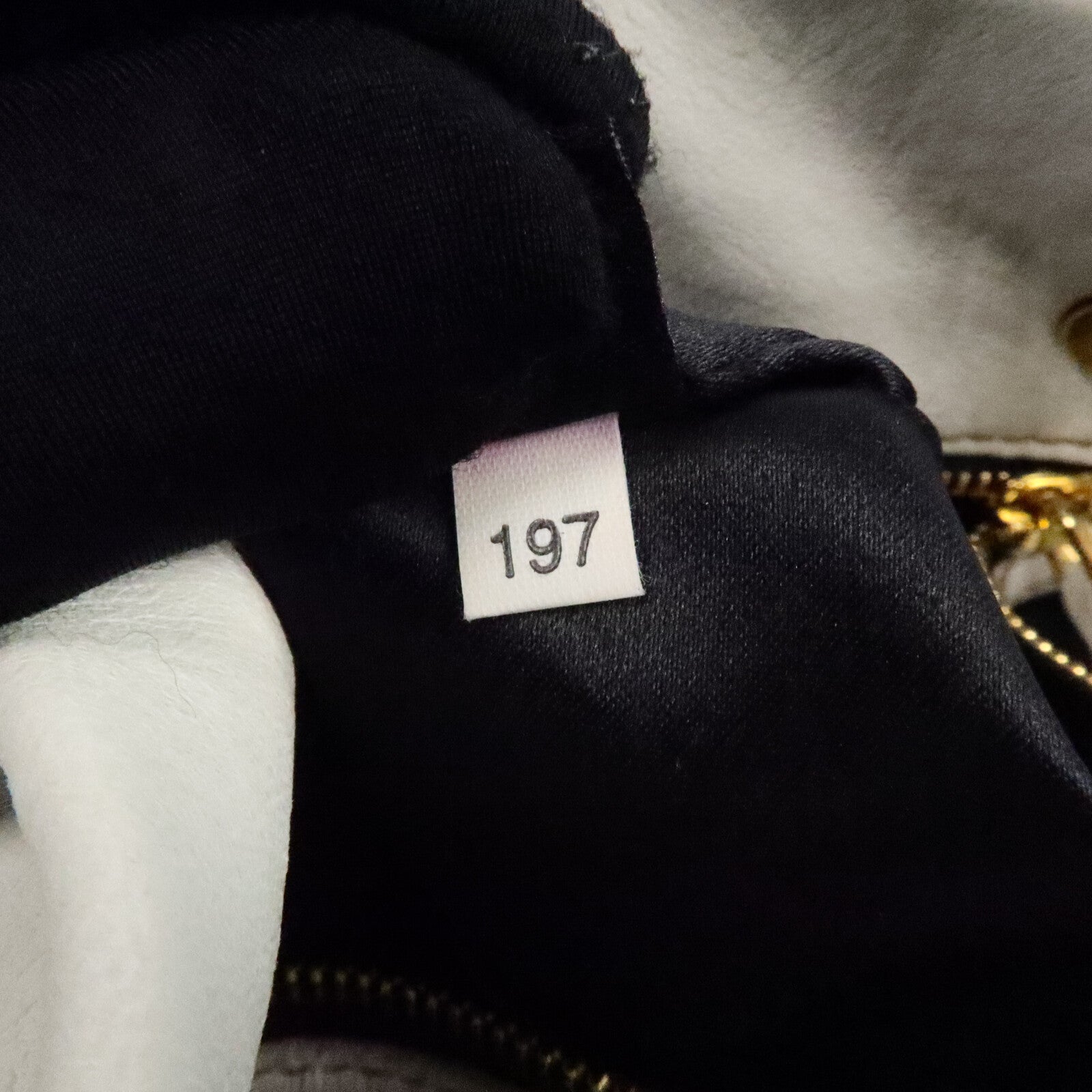 Miu Miu 羊皮皮革Shoulder Bag肩背袋