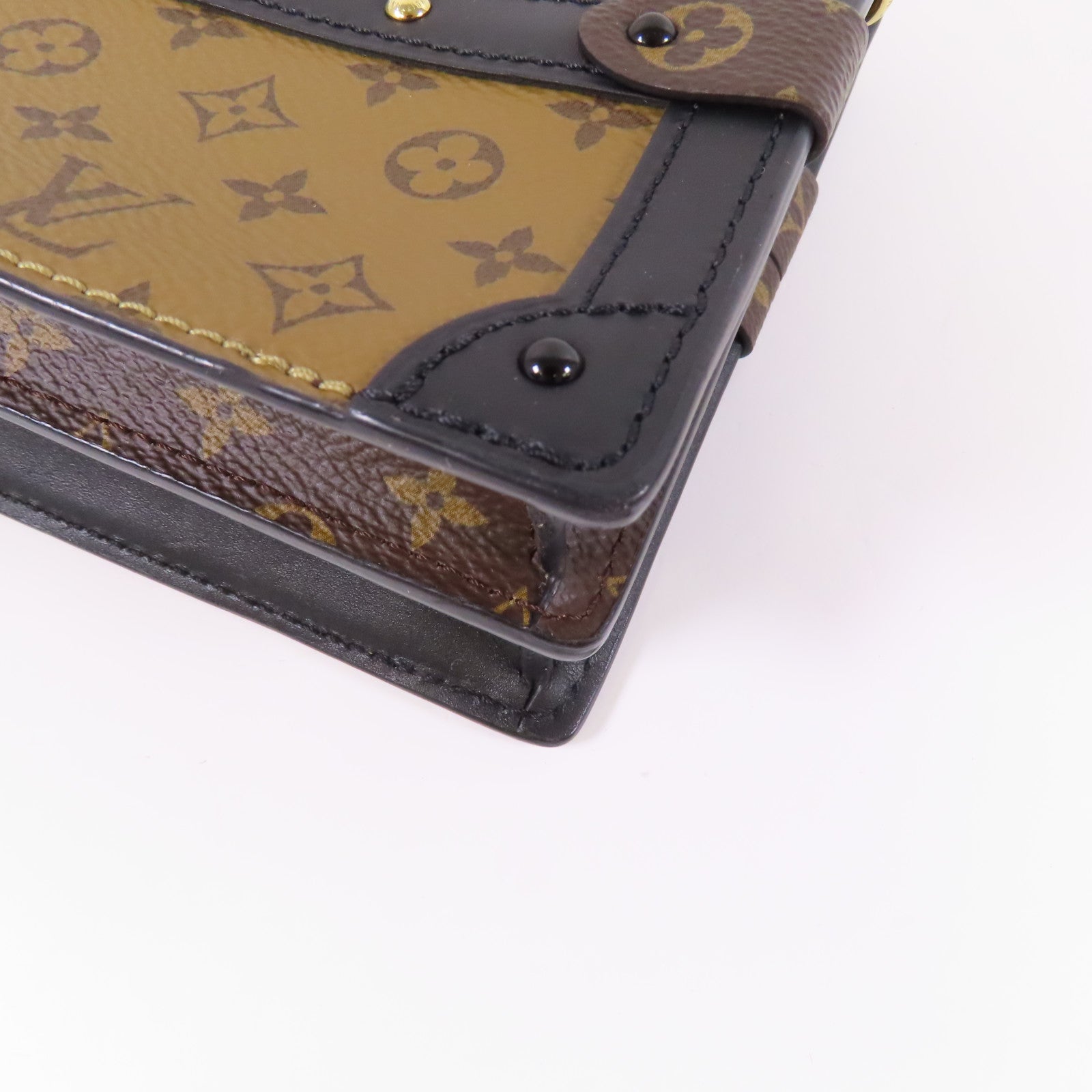LOUIS VUITTON Monogram Reverse Trunk Clutch金扣肩背袋棕色