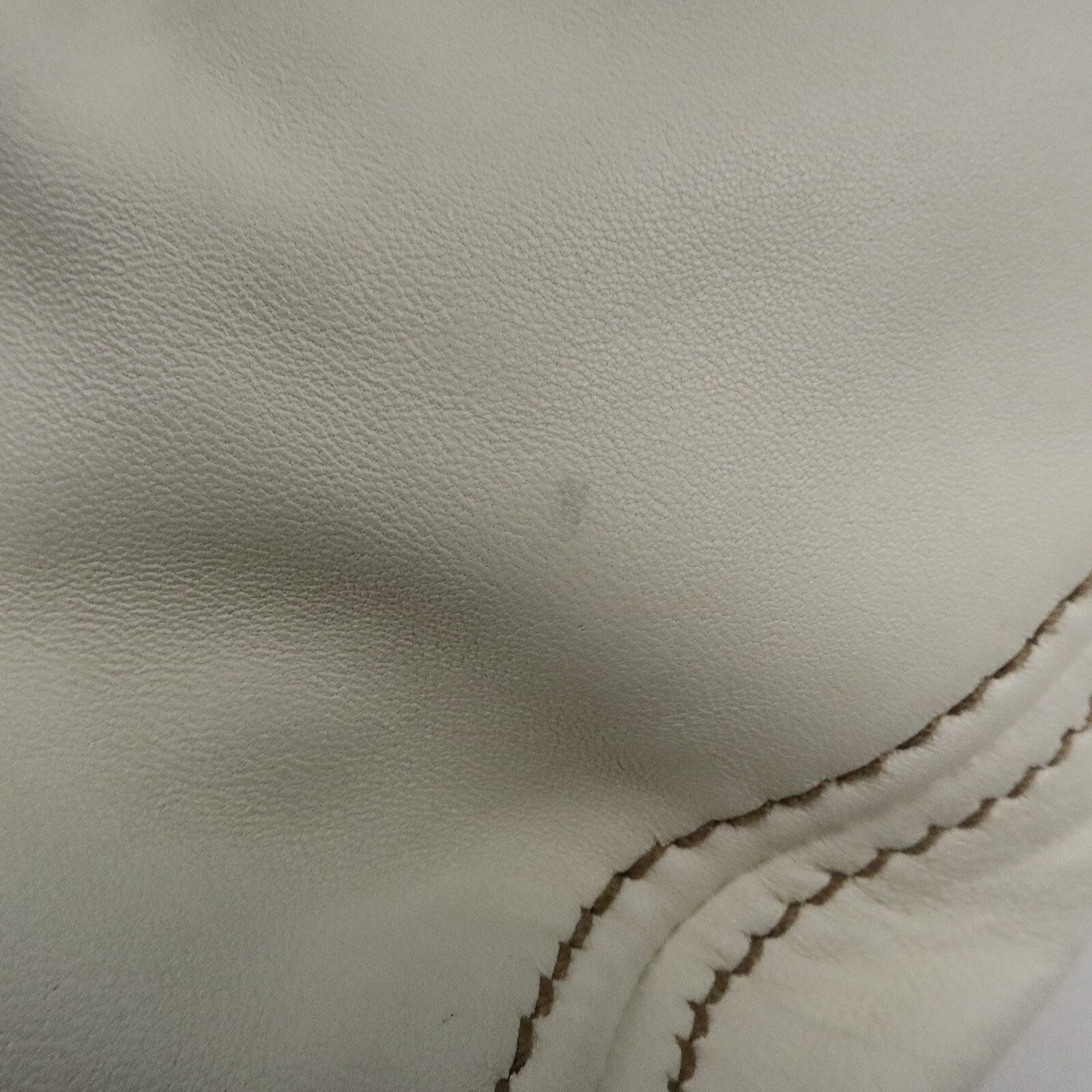 Miu Miu 羊皮皮革Shoulder Bag肩背袋