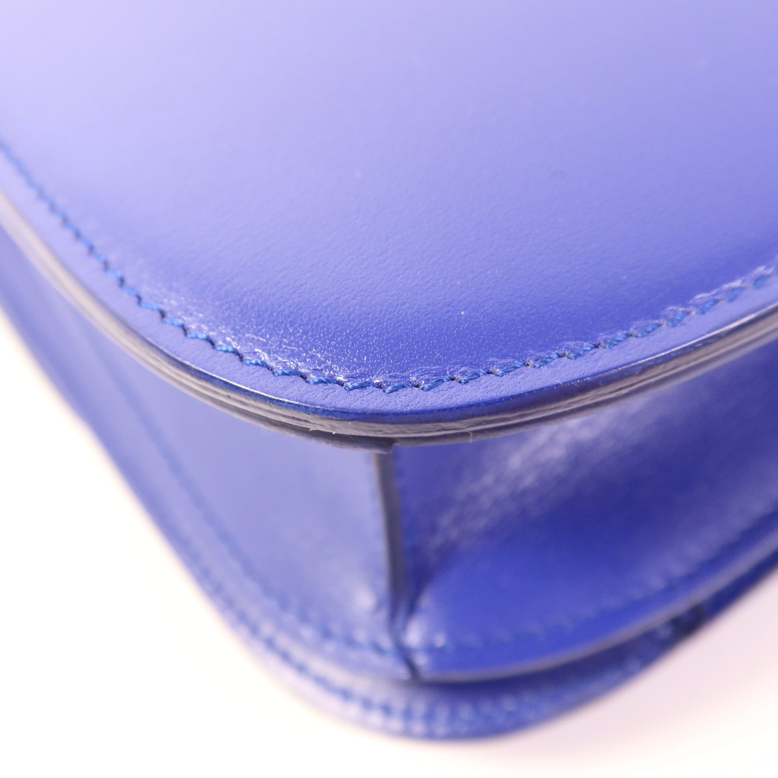 CELINE 牛皮皮革Classic Box M金扣肩背袋