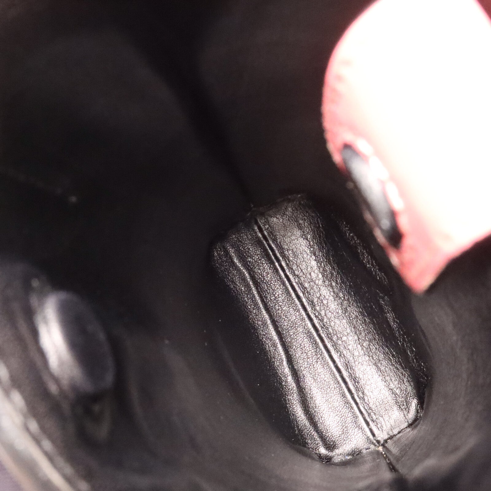 LOEWE 牛皮皮革Pocket肩背袋