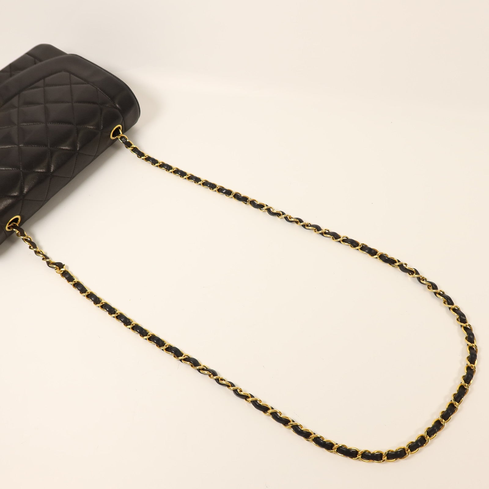 CHANEL 羊皮皮革Diana金扣鏈帶肩背袋