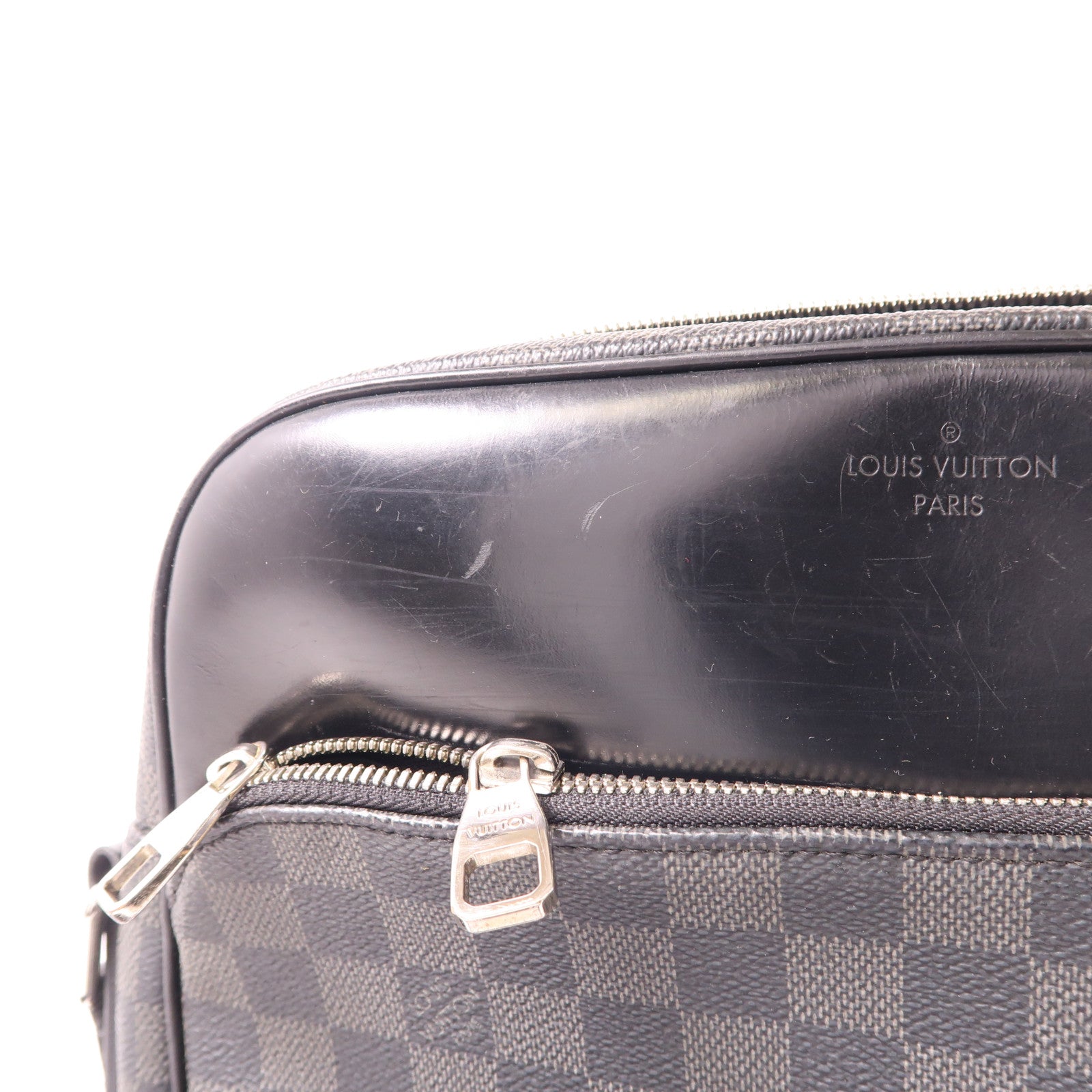 LOUIS VUITTON Damier Graphite Dayton MM銀扣肩背袋