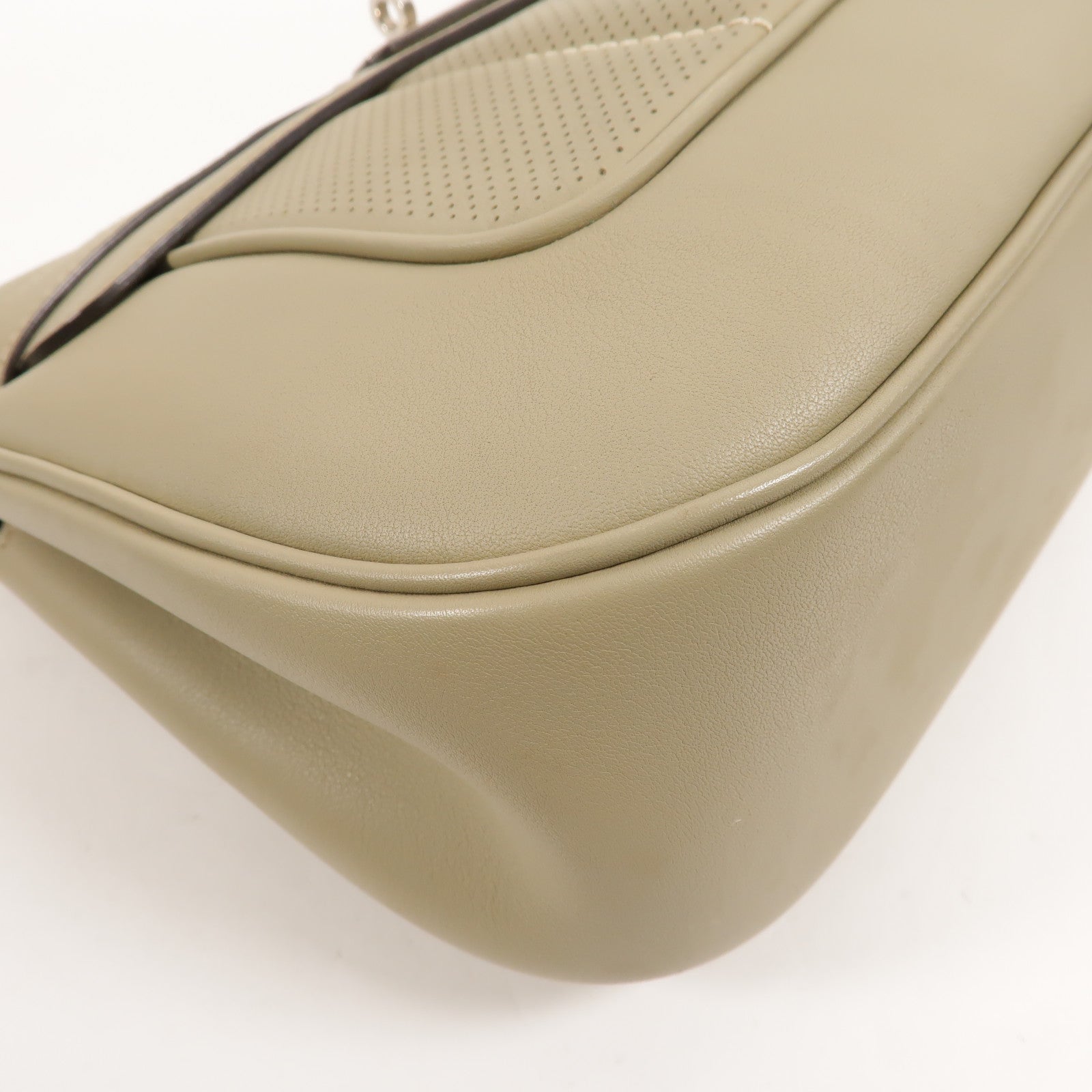 HERMES Swift皮革Berline 28肩背袋Sauge