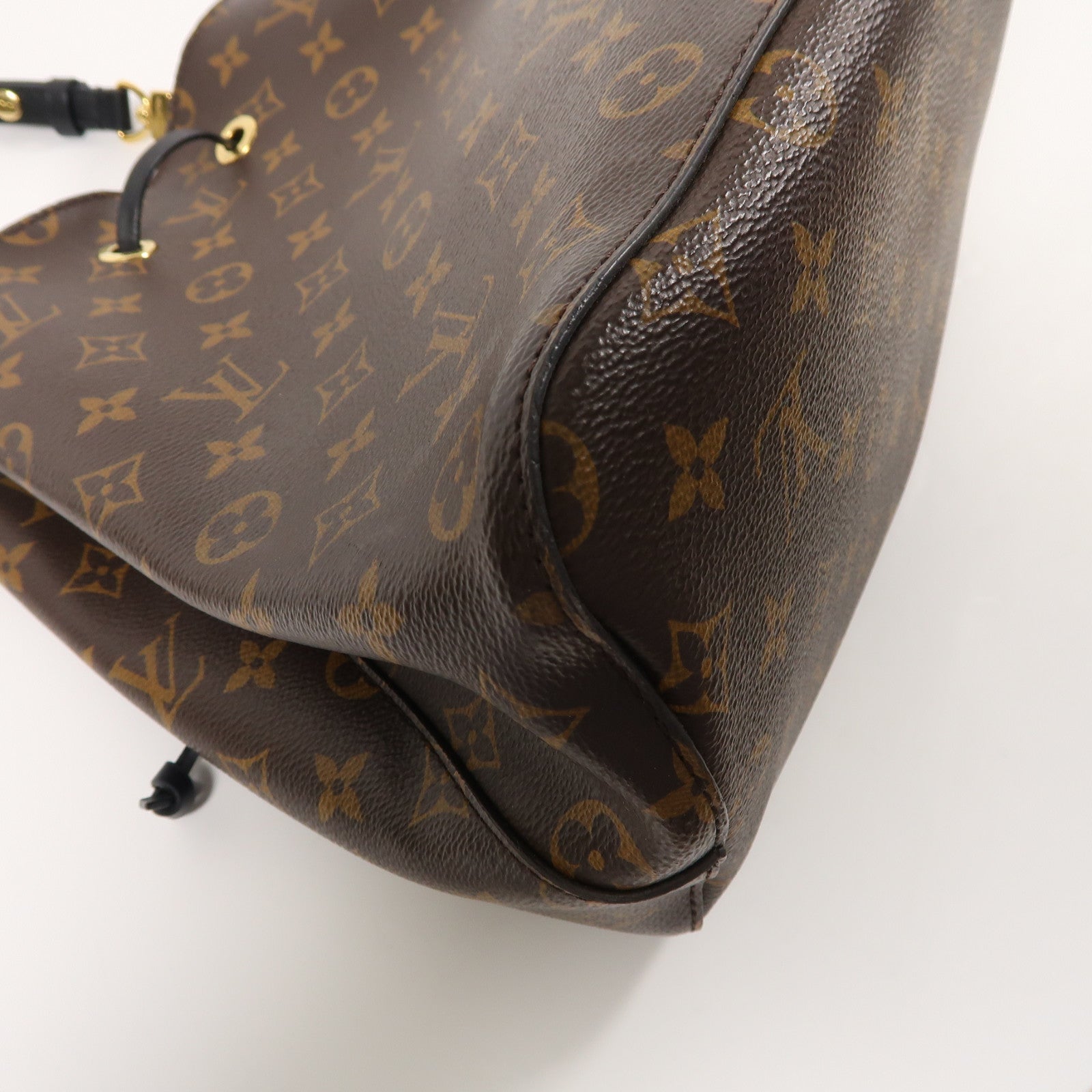 LOUIS VUITTON Monogram Neo Noe MM金扣肩背袋棕色/黑色