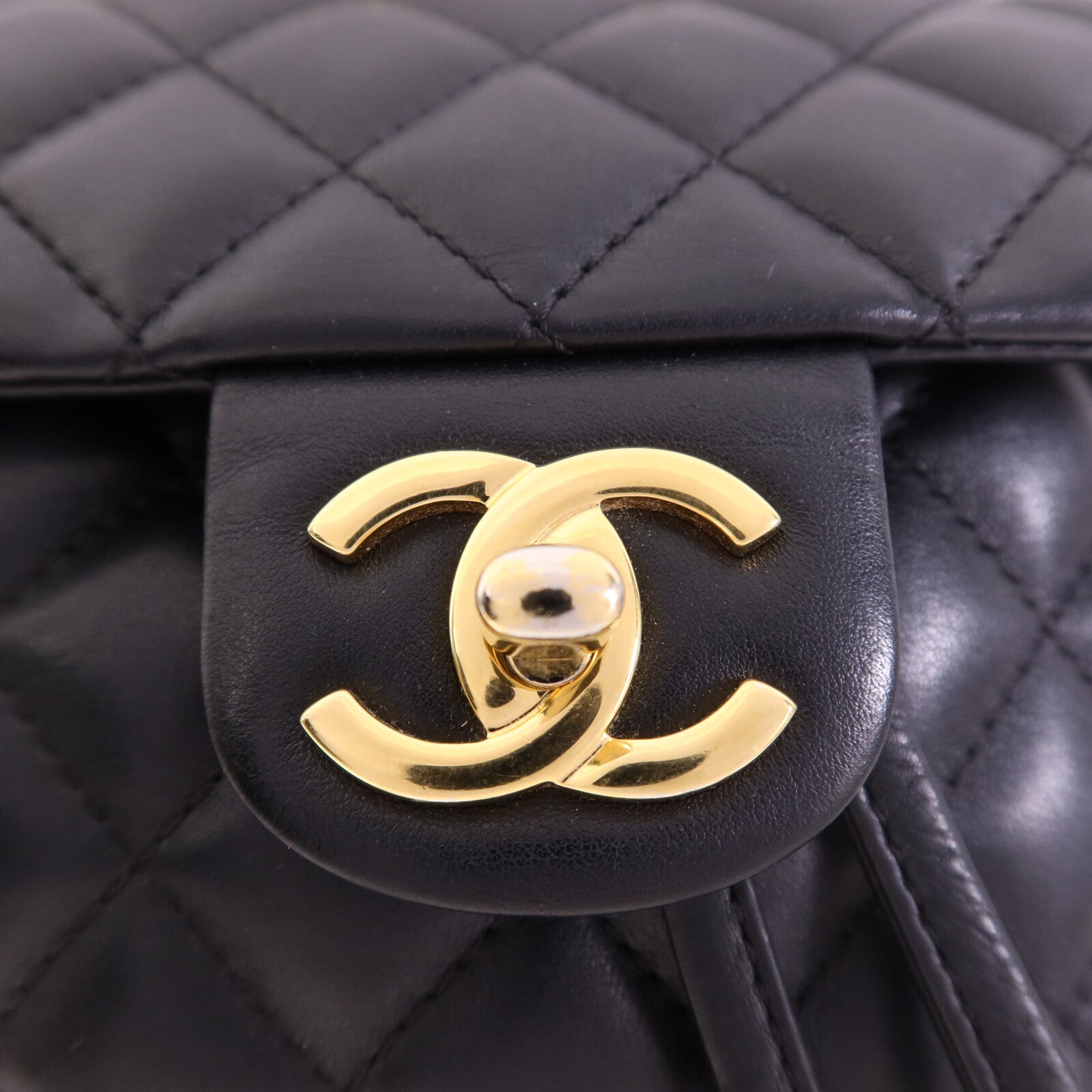 CHANEL 羊皮皮革Backpack金扣鏈帶背包