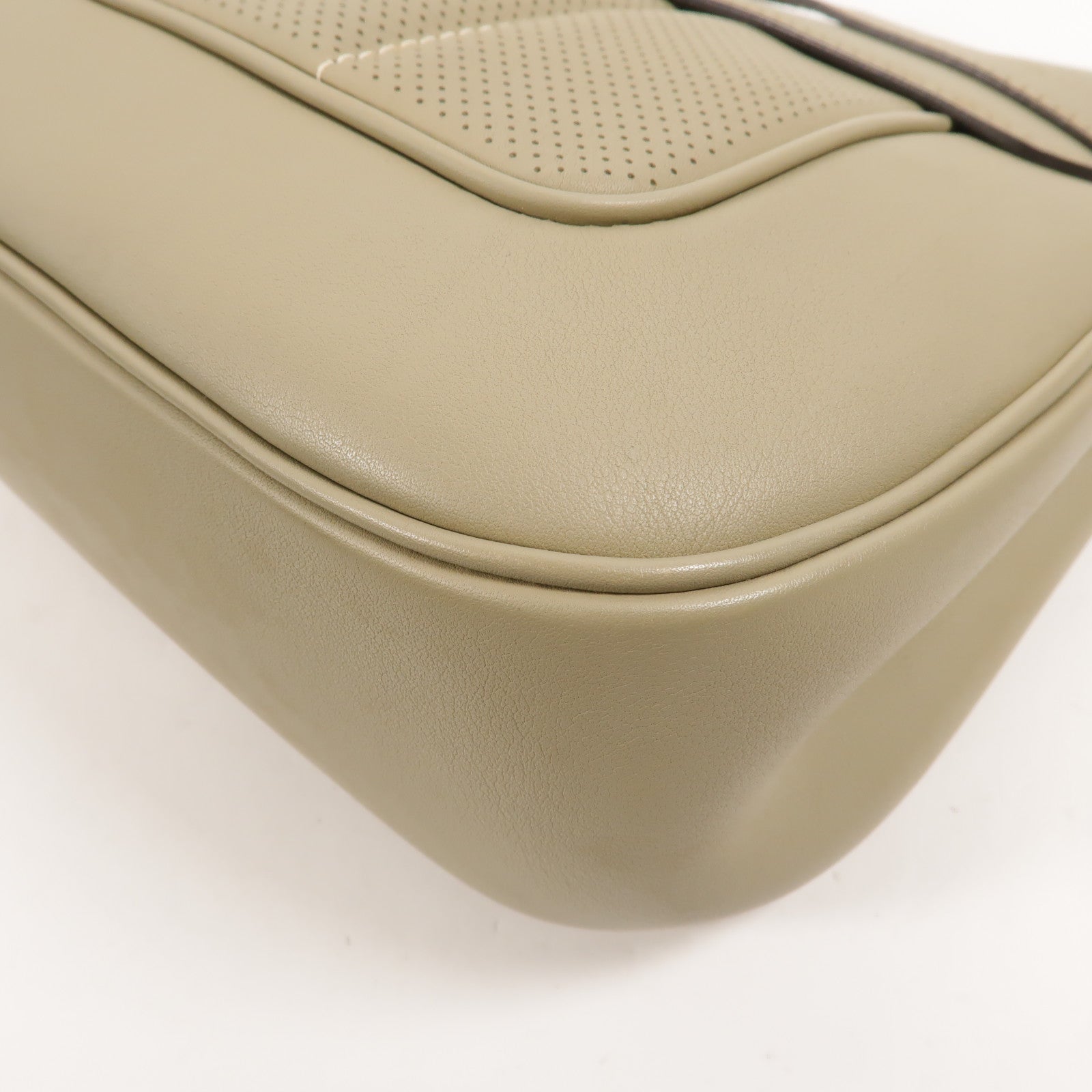 HERMES Swift皮革Berline 28肩背袋Sauge