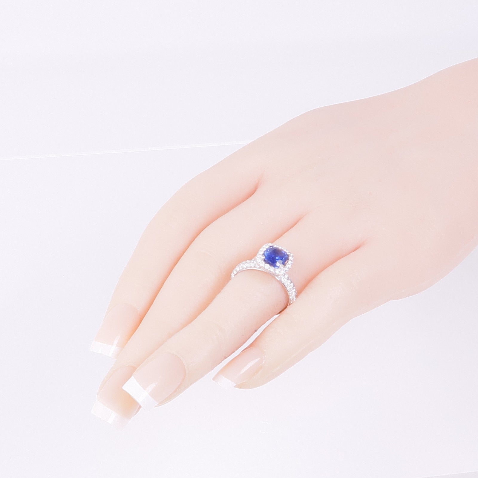 JEWELRY 【激減優惠】18K白金Sapphire Diamond Ring藍寶石/鑽石戒指US#6