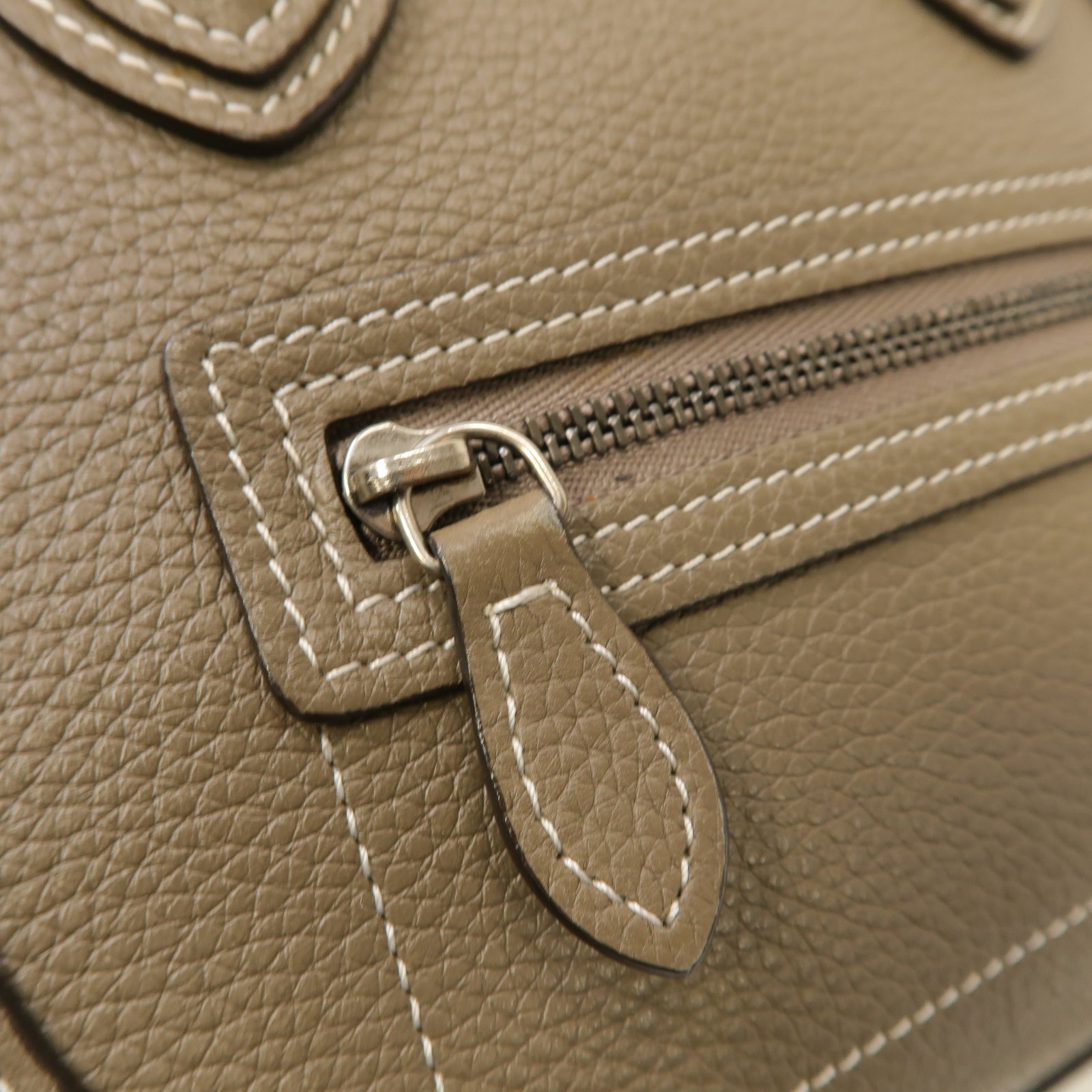 CELINE 【激減優惠】牛皮皮革Nano Luggage銀扣手挽肩背兩用袋米灰色
