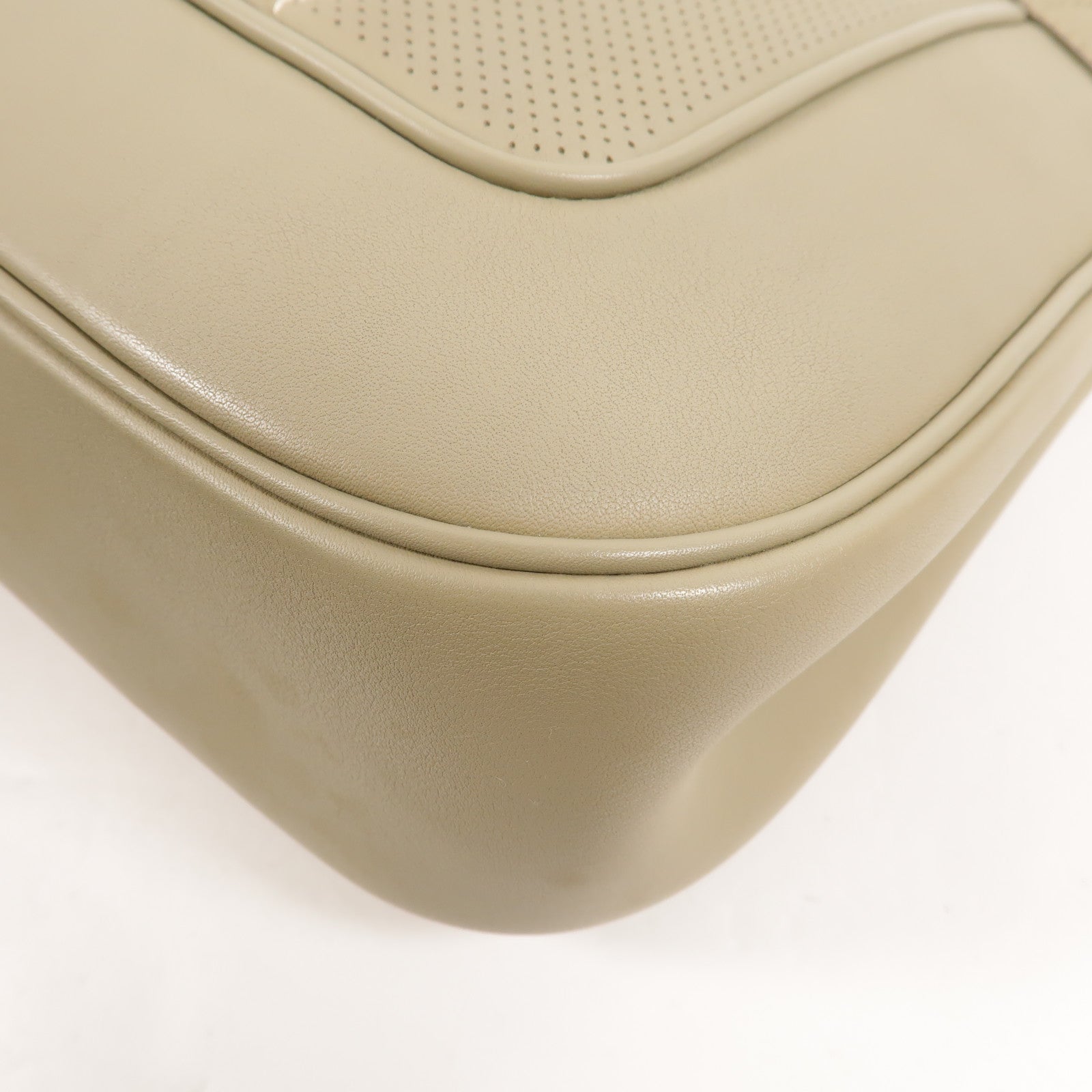 HERMES Swift皮革Berline 28肩背袋Sauge