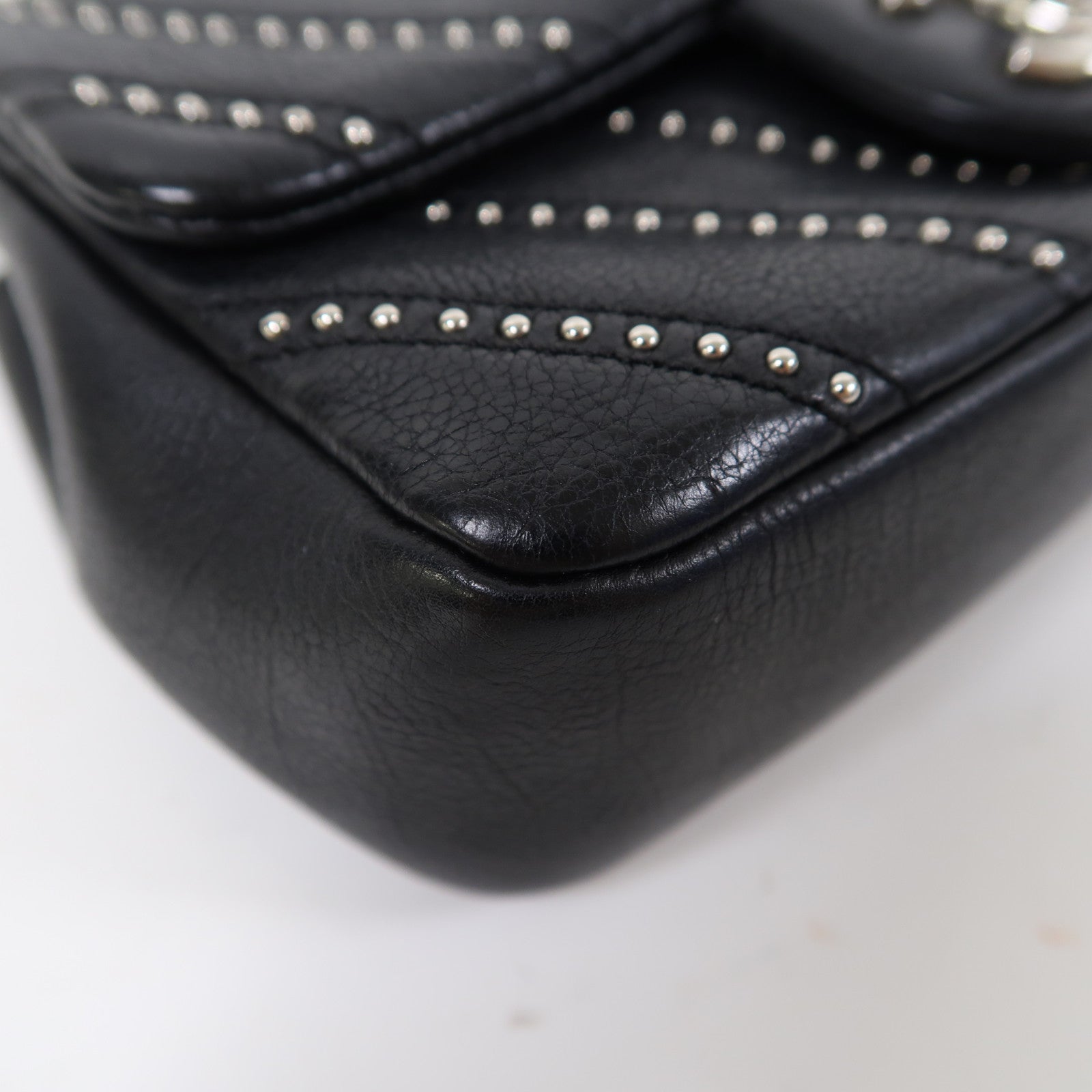 CHANEL 【激減優惠】斜紋羊皮皮革Chain Shoulder Bag銀扣鏈帶肩背袋黑色