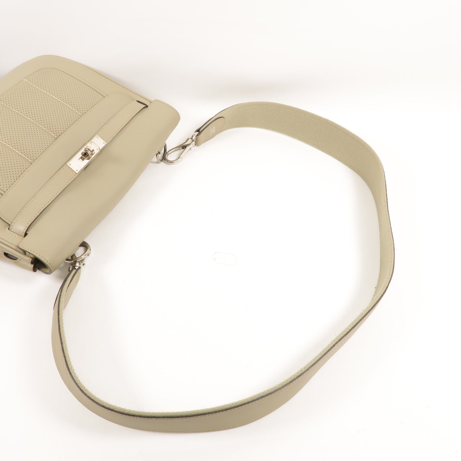 HERMES Swift皮革Berline 28肩背袋Sauge