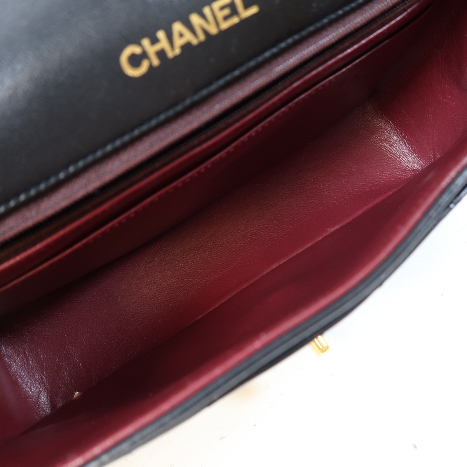 CHANEL 菱格羊皮皮革Vintage Chain Shoulder金扣鏈帶肩背袋黑色