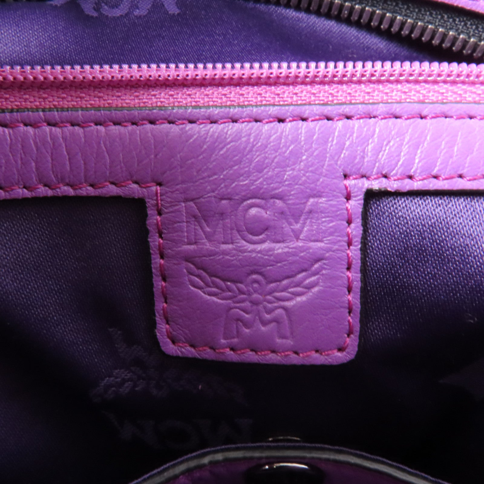 MCM 塗層帆布Tote Bag銀扣手挽肩背兩用袋