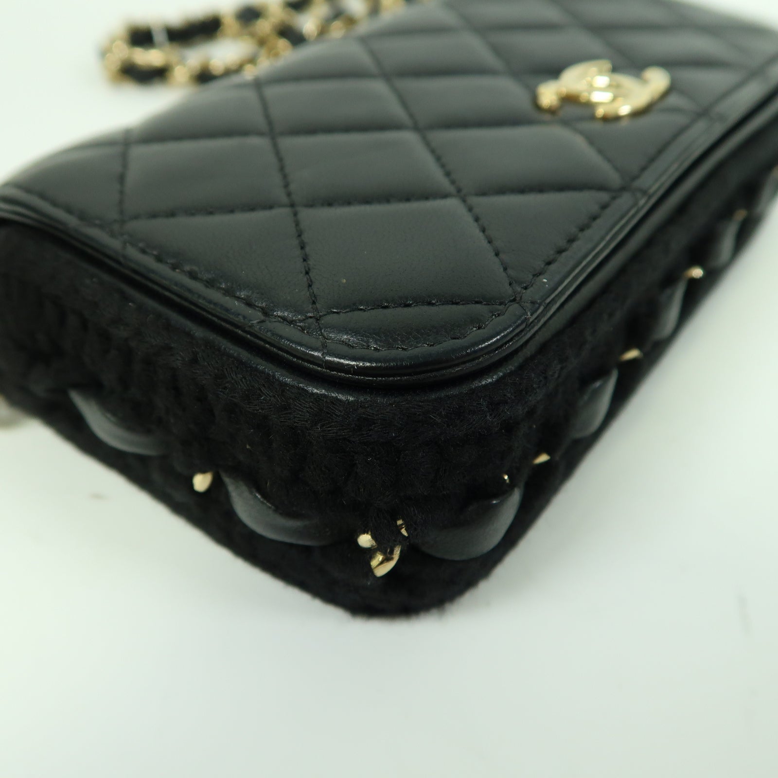 CHANEL 菱格羊皮皮革Chain Shoulder金扣鏈帶肩背袋黑色