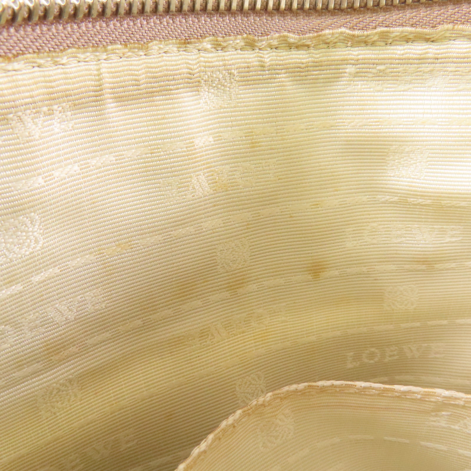 LOEWE 【激減優惠】牛皮皮革Shoulder Bag銀扣肩背袋