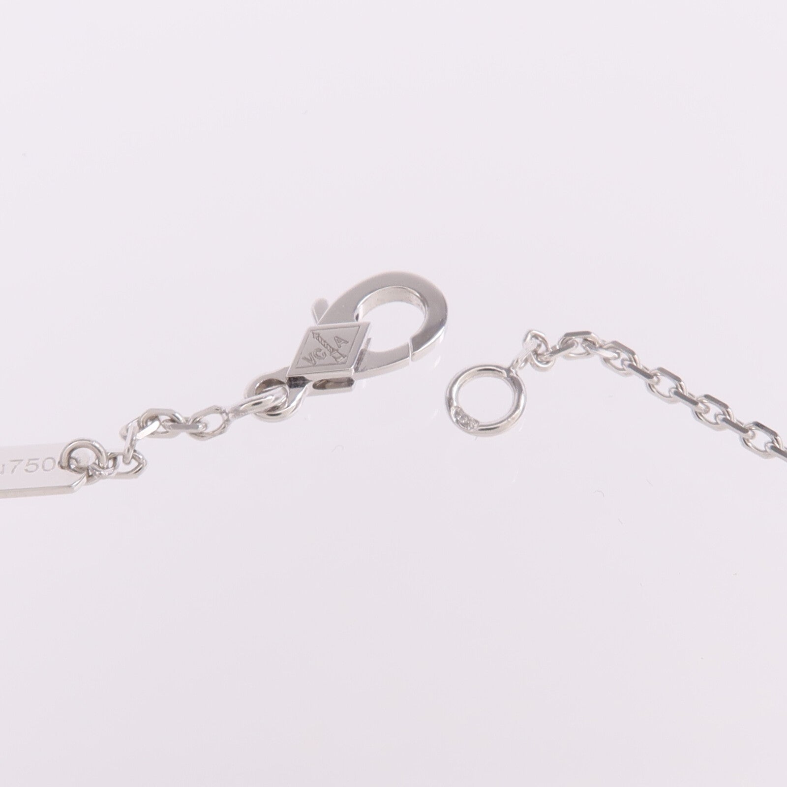 Van Cleef & Arpels 18K白金Vintage Alhambra Pendant玉髓吊墜