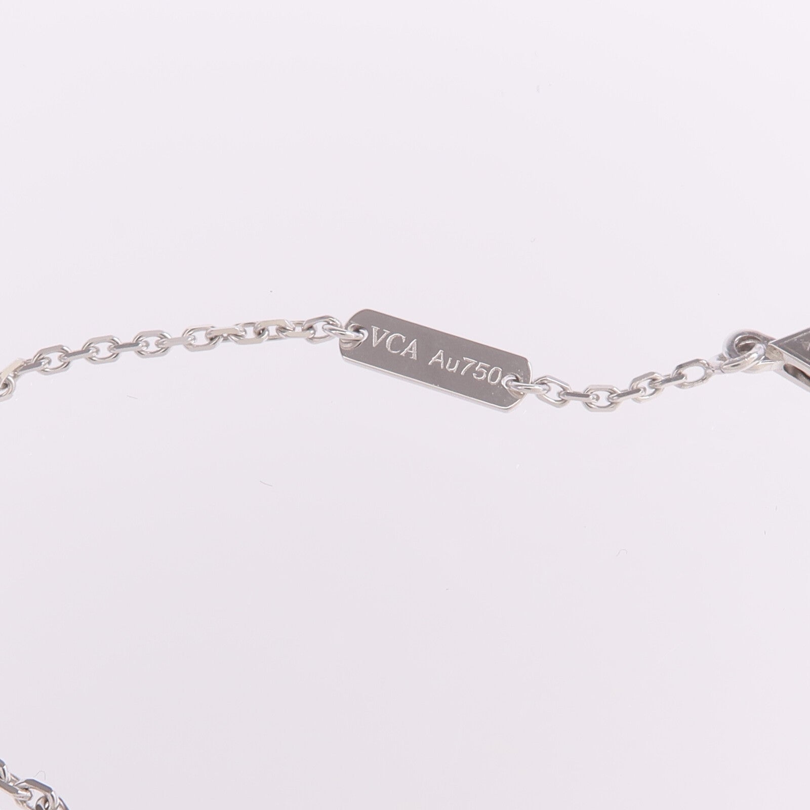 Van Cleef & Arpels 18K白金Vintage Alhambra Pendant玉髓吊墜