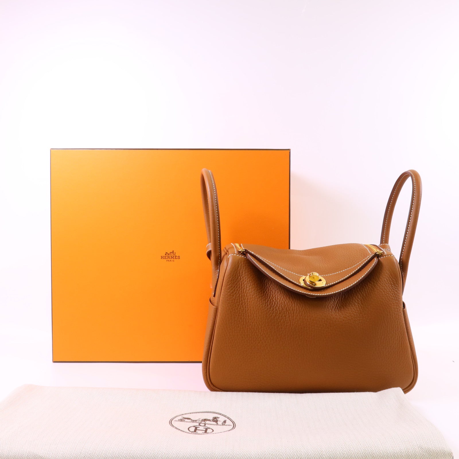 HERMES Clemence皮革Lindy 26金扣肩背袋