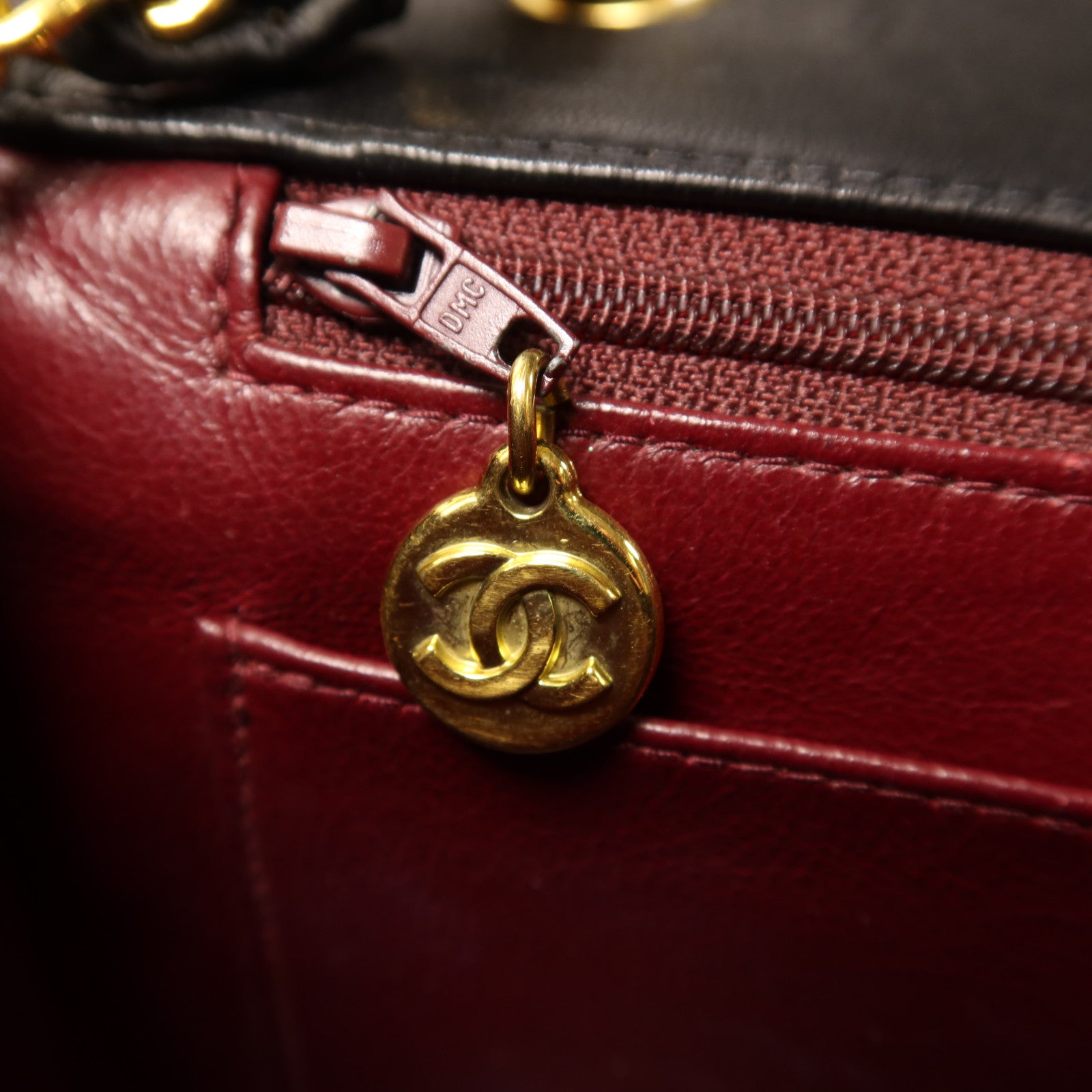 CHANEL 羊皮皮革Diana金扣鏈帶肩背袋