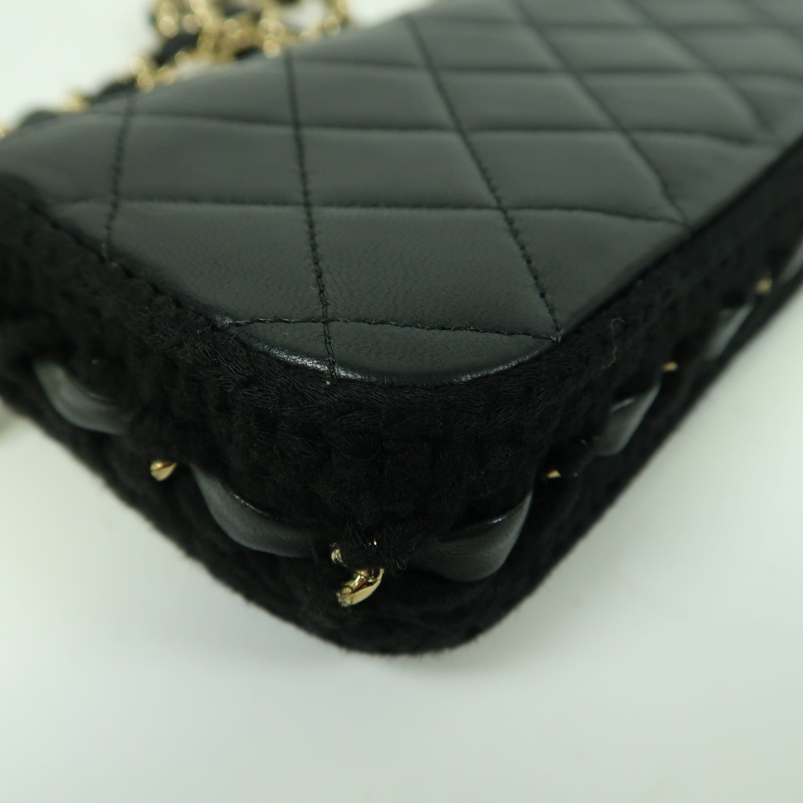 CHANEL 菱格羊皮皮革Chain Shoulder金扣鏈帶肩背袋黑色