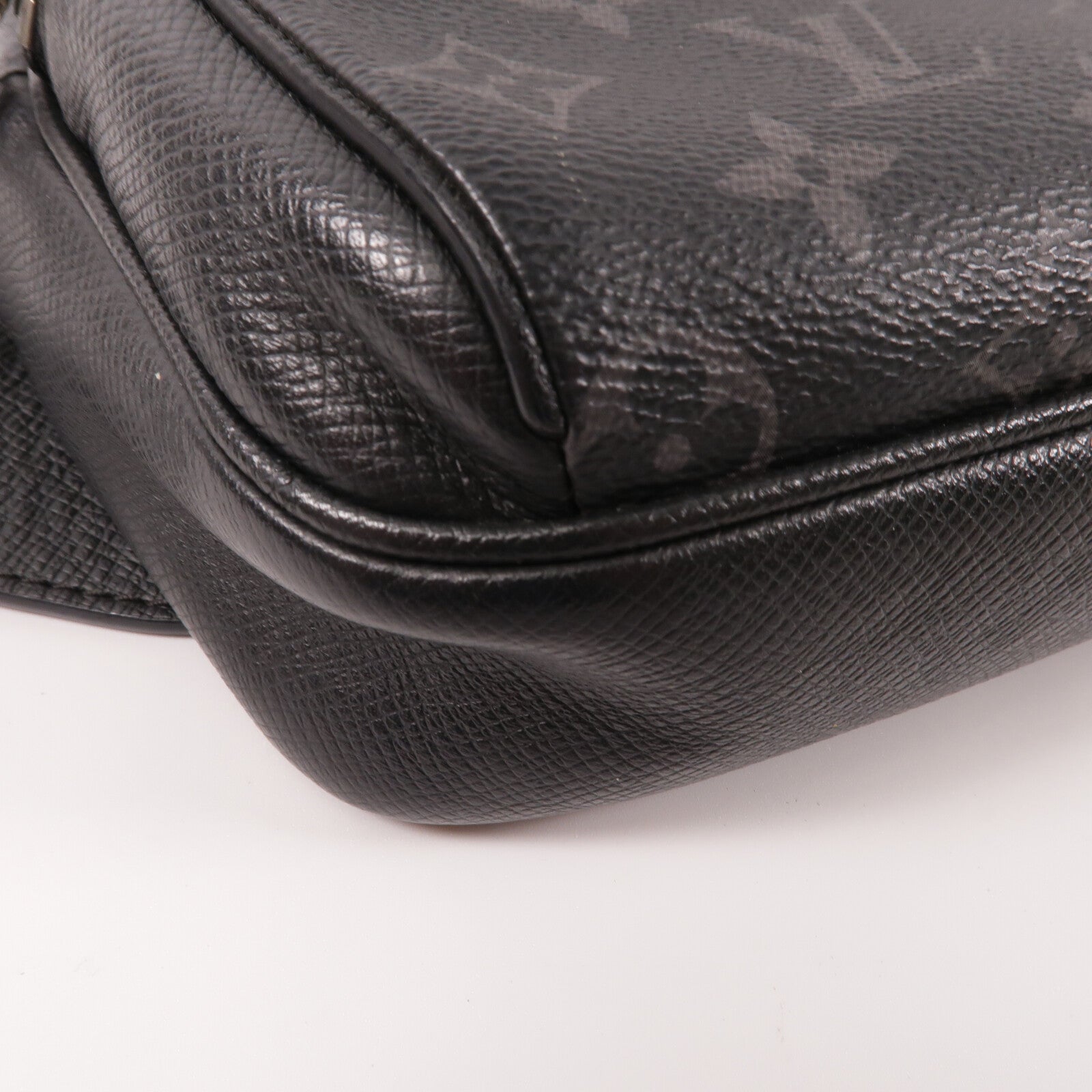 LOUIS VUITTON Monogram Eclipse Bumbag Outdoor腰包