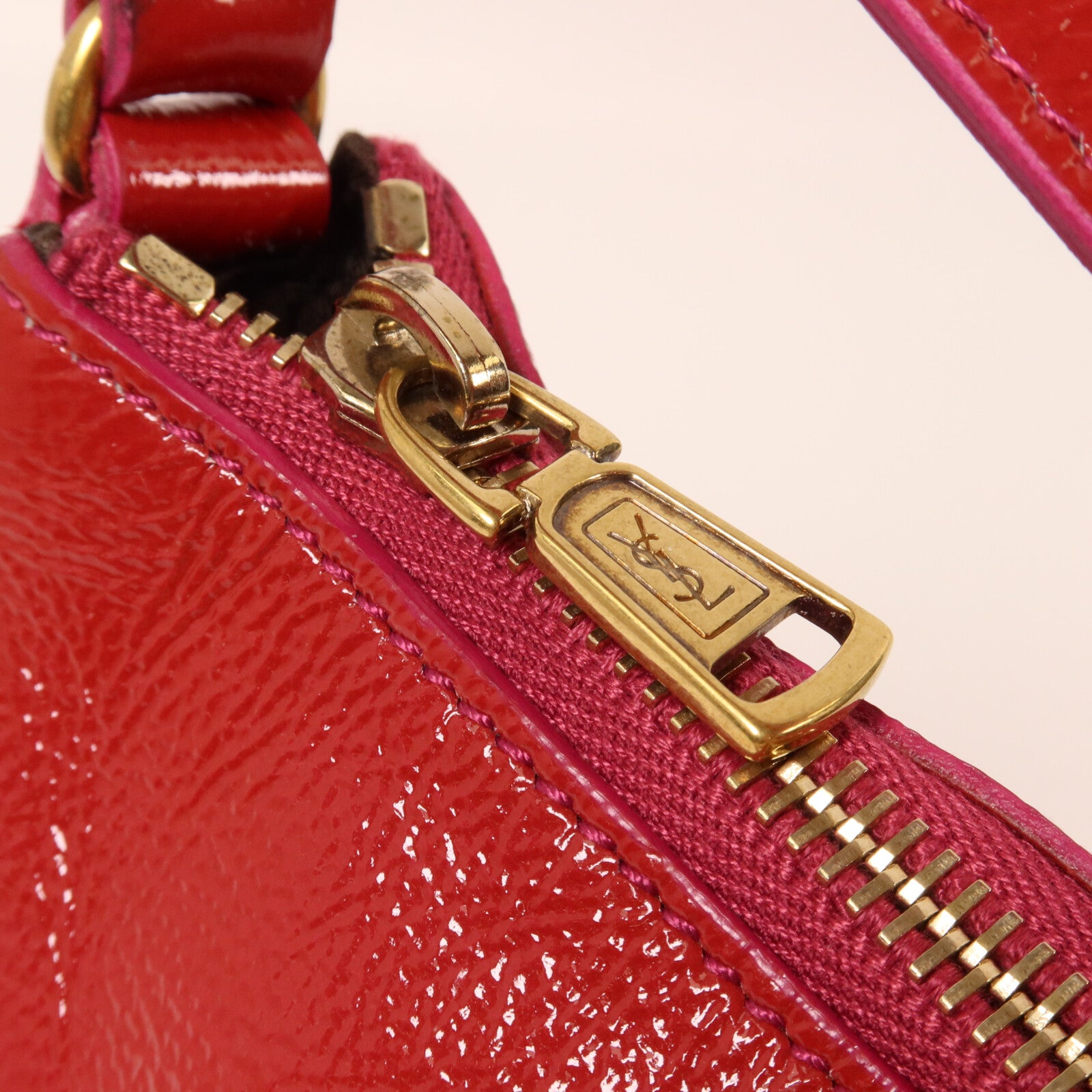 YVES SAINT LAURENT 漆皮皮革Shoulder Bag肩背袋