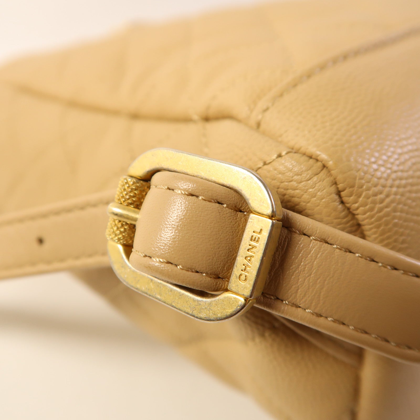 CHANEL 牛皮皮革Filigree Backpack金扣背包