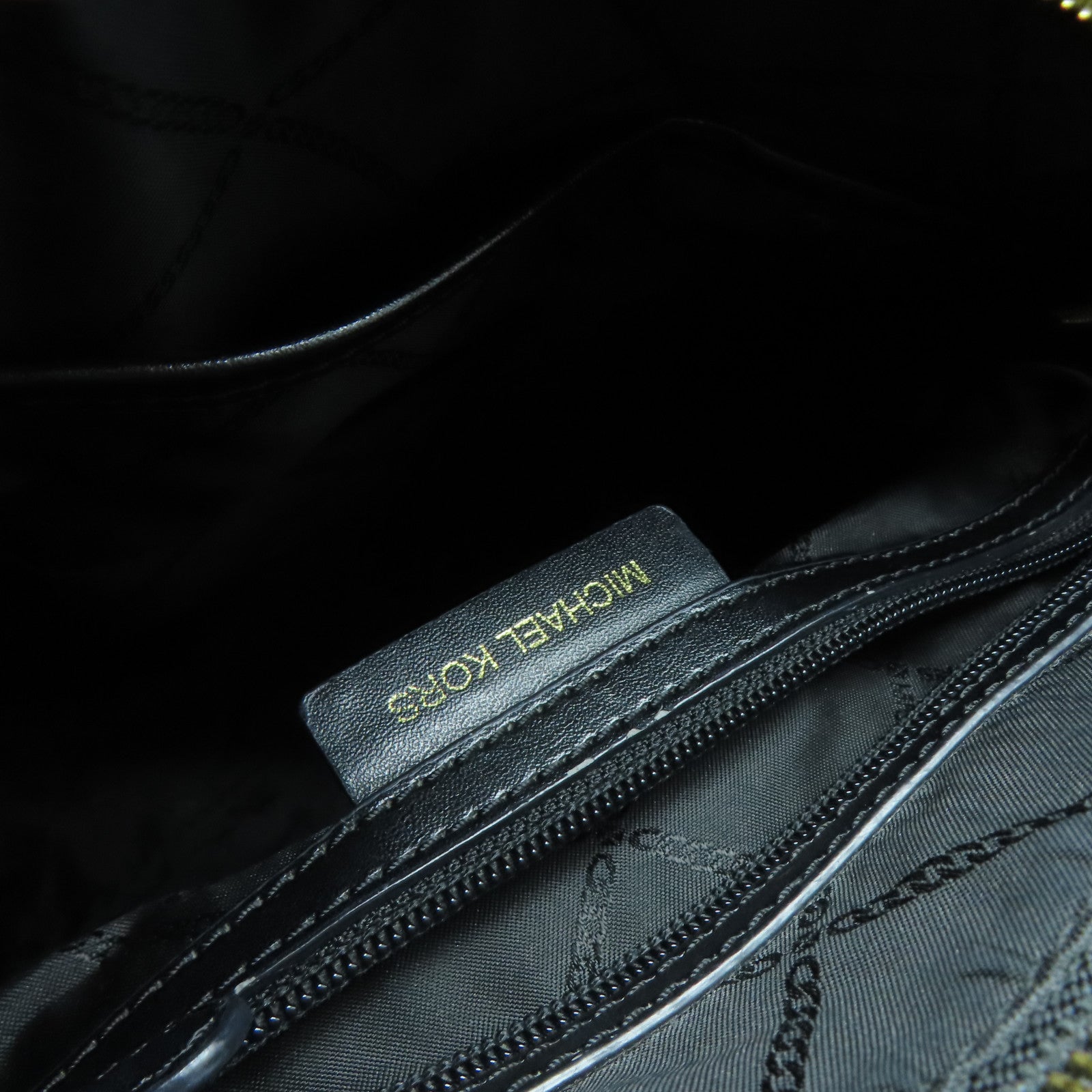 Michael Kors 【激減優惠】牛皮皮革Tote Bag金扣肩背袋黑色