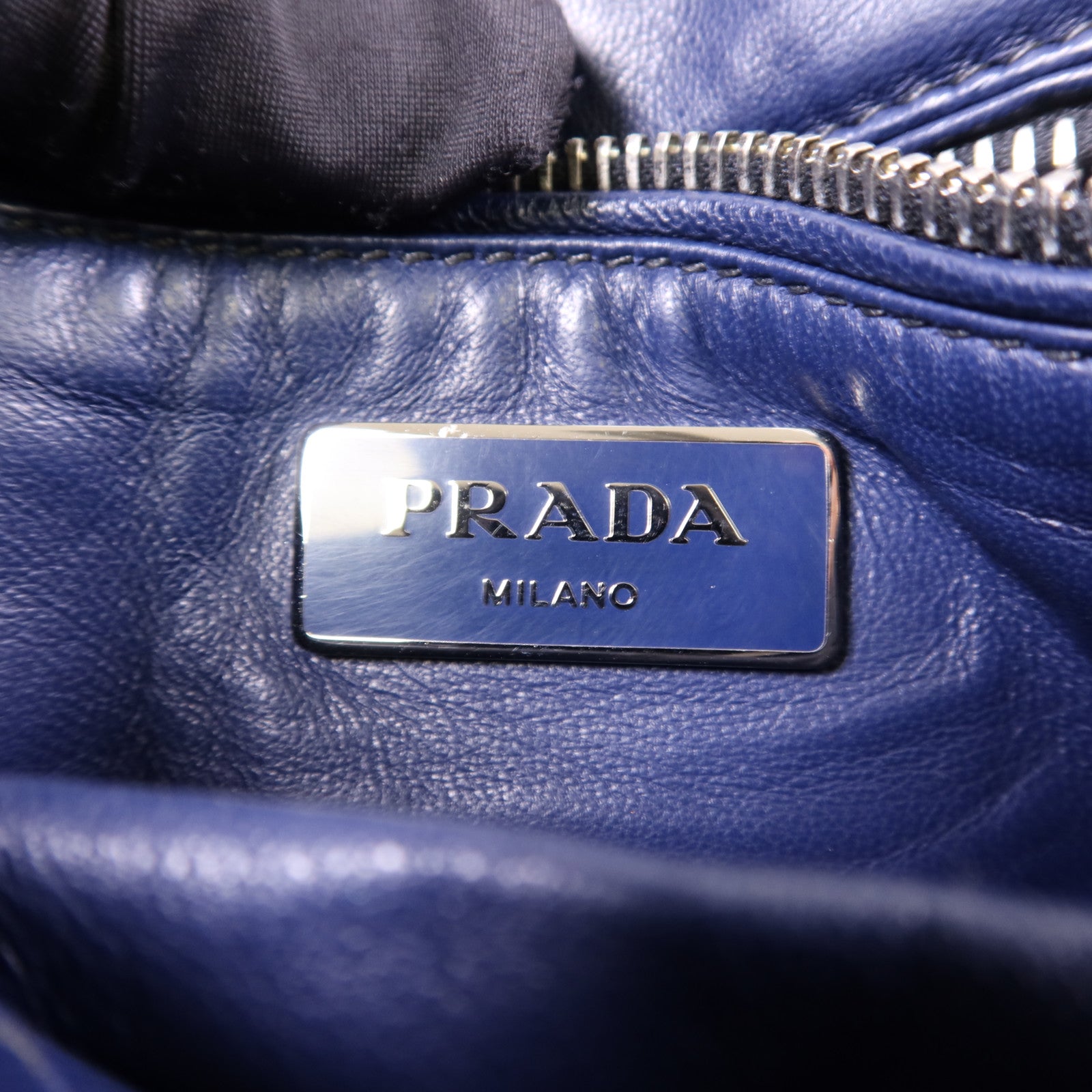 PRADA 羊皮皮革Chain Shoulder Bag銀扣鏈帶肩背袋