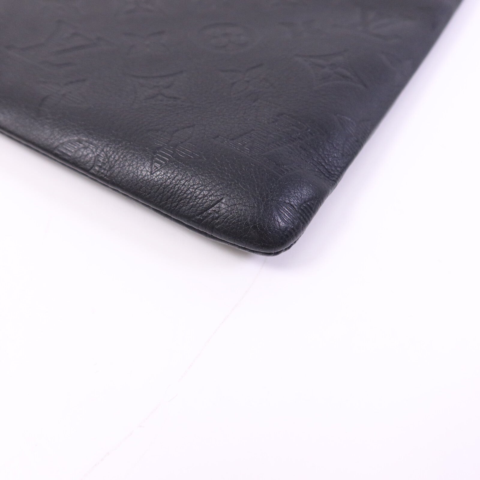 LOUIS VUITTON Monogram Shadow Pochette Discovery手拿包